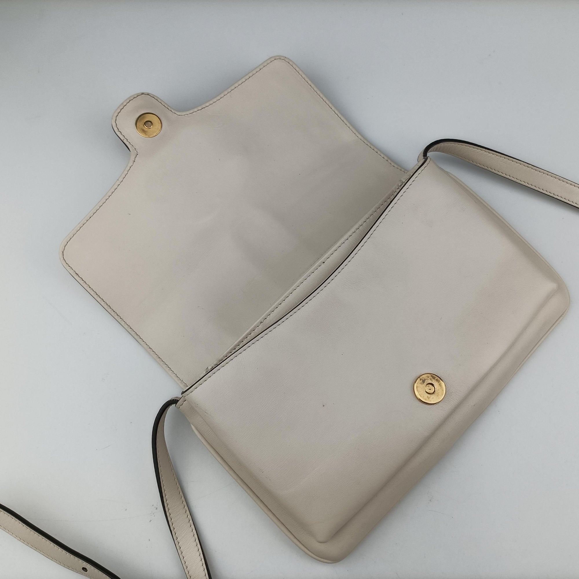 Pre-owned Gucci Arli White Leather 550129 shoulderbag | stylenewstar