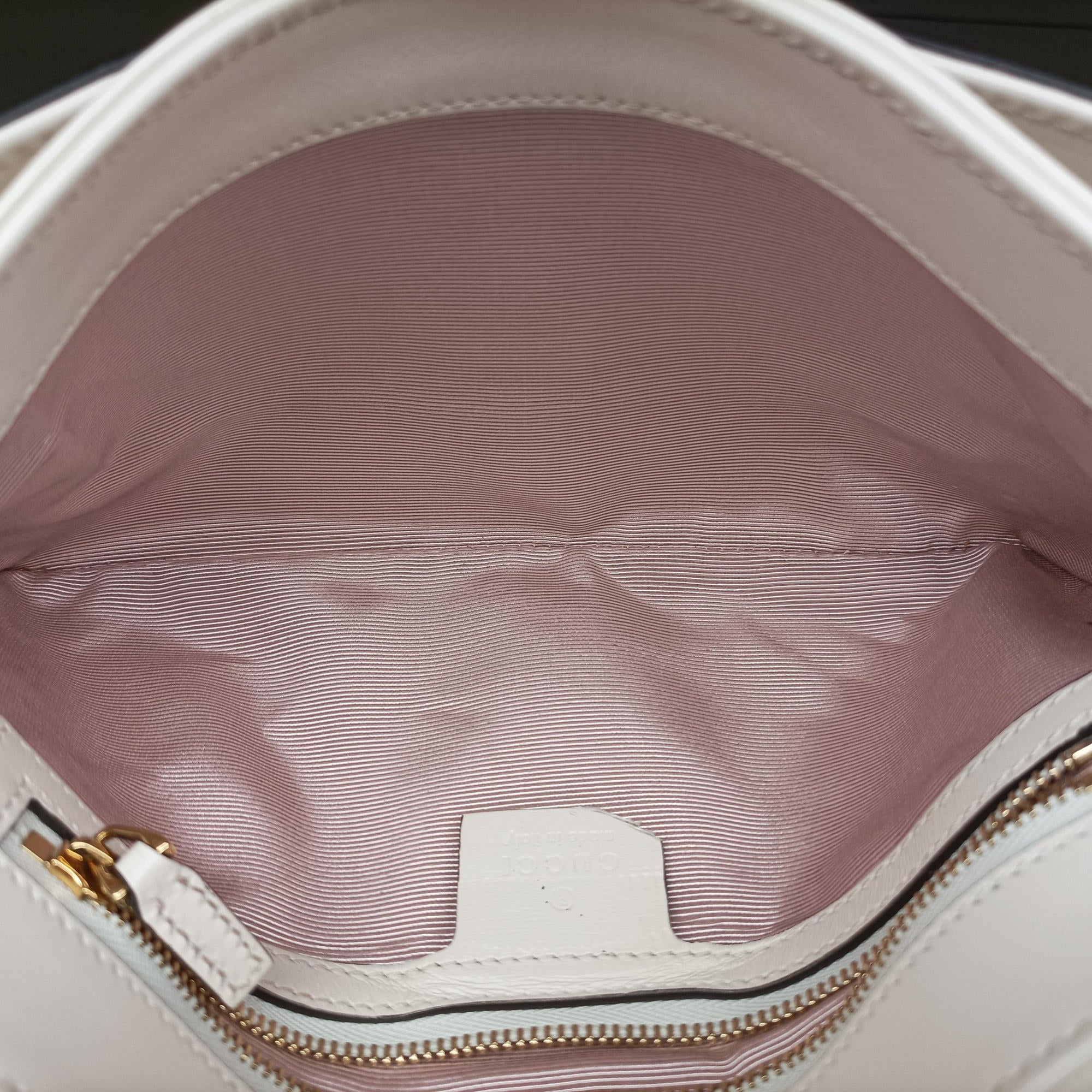 Pre-owned Gucci Arli White Leather 550129 shoulderbag | stylenewstar