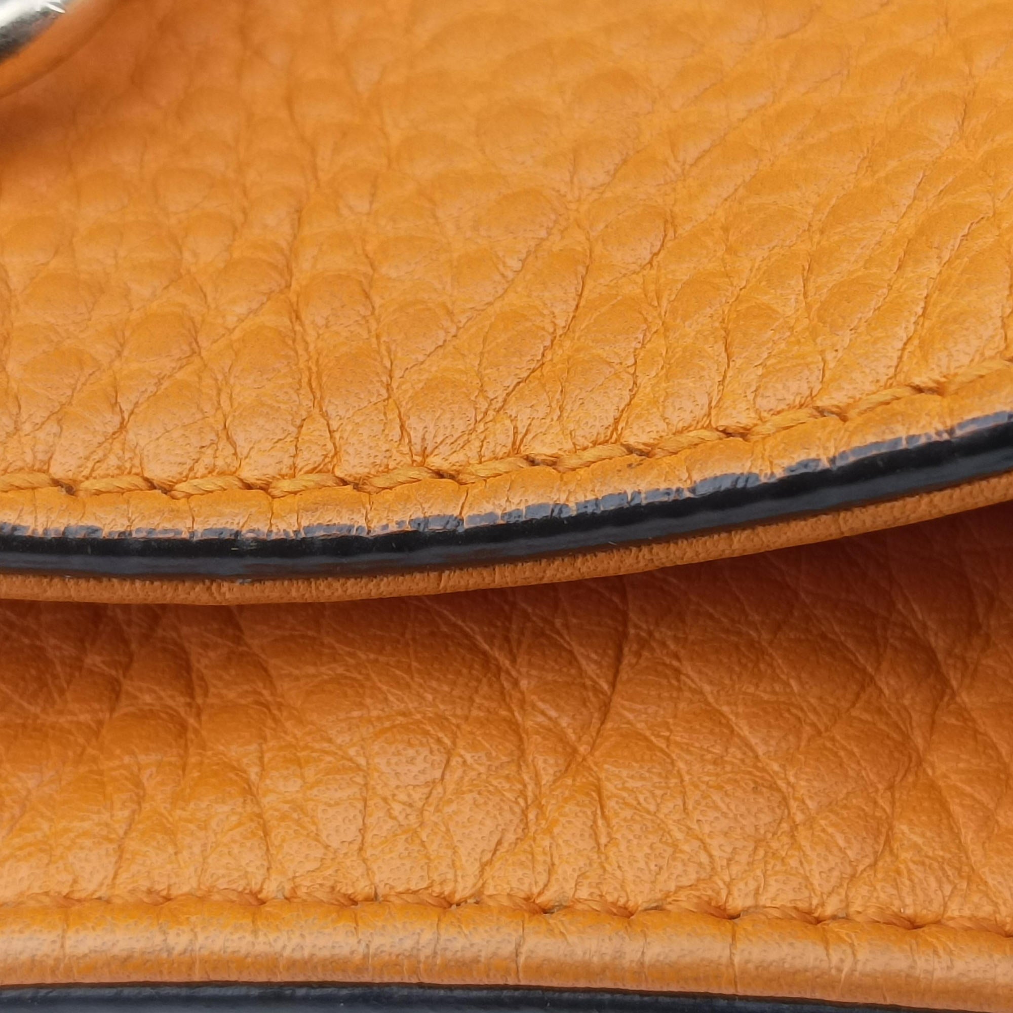 Pre-owned Gucci Soho Yellow Leather 308982 shoulderbag | stylenewstar