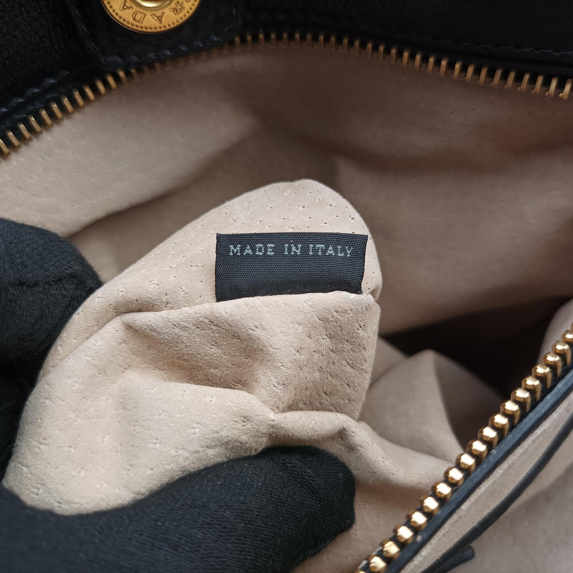 Pre-owned Prada Soft Shopping Black Leather  shoulderbag | stylenewstar
