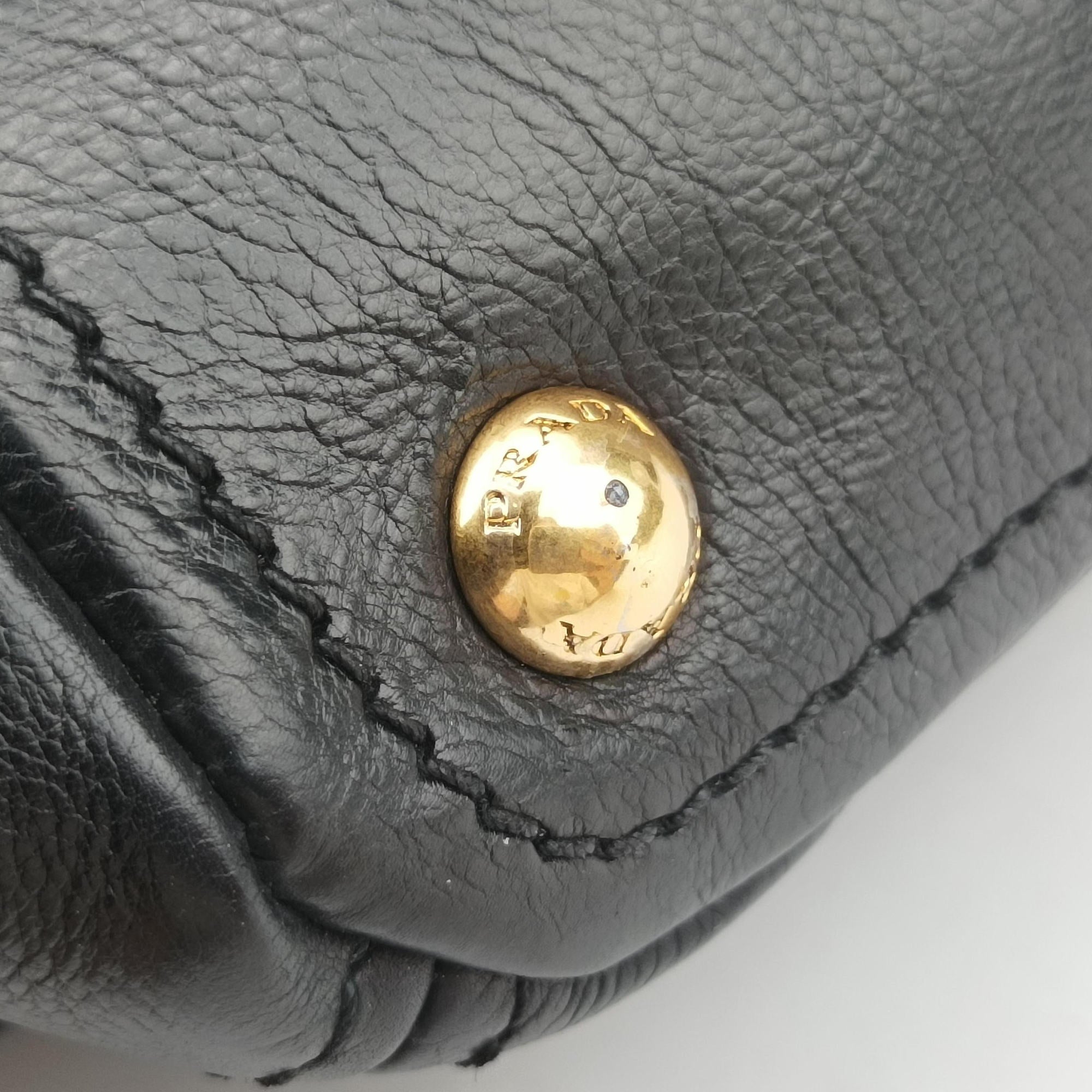 Pre-owned Prada Soft Shopping Black Leather  shoulderbag | stylenewstar