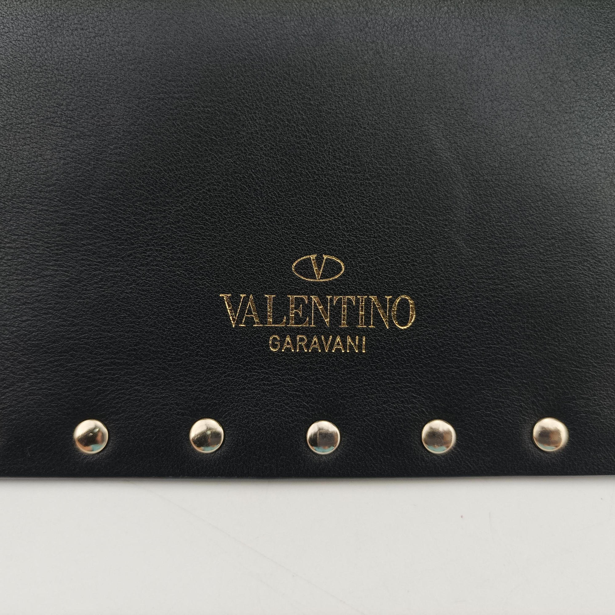 Pre-owned Valentino Rockstud Envelope Wallet Black leather  shoulderbag | stylenewstar