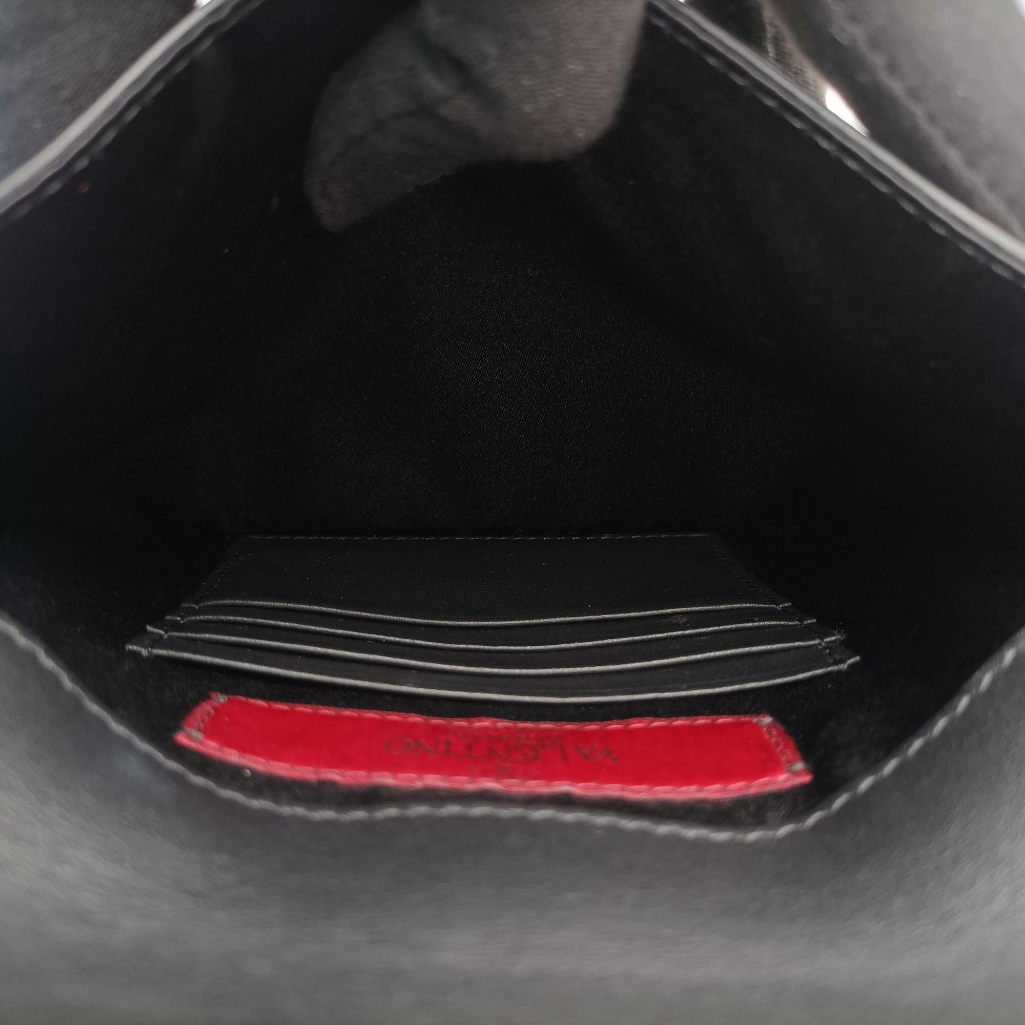 Pre-owned Valentino Rockstud Envelope Wallet Black leather  shoulderbag | stylenewstar