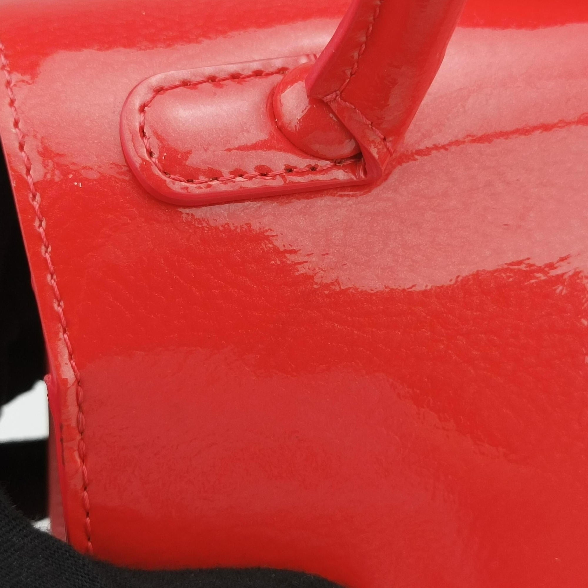 Secondhand Delvaux Brillant Mini Red Enamel  shoulderbag | stylenewstar