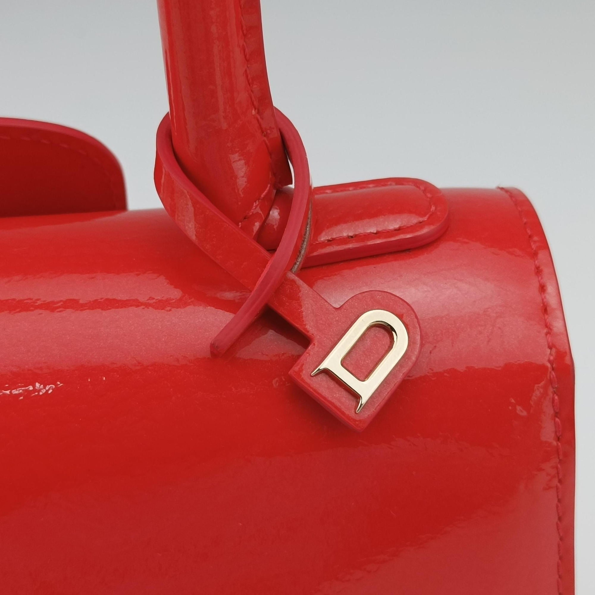 Secondhand Delvaux Brillant Mini Red Enamel  shoulderbag | stylenewstar