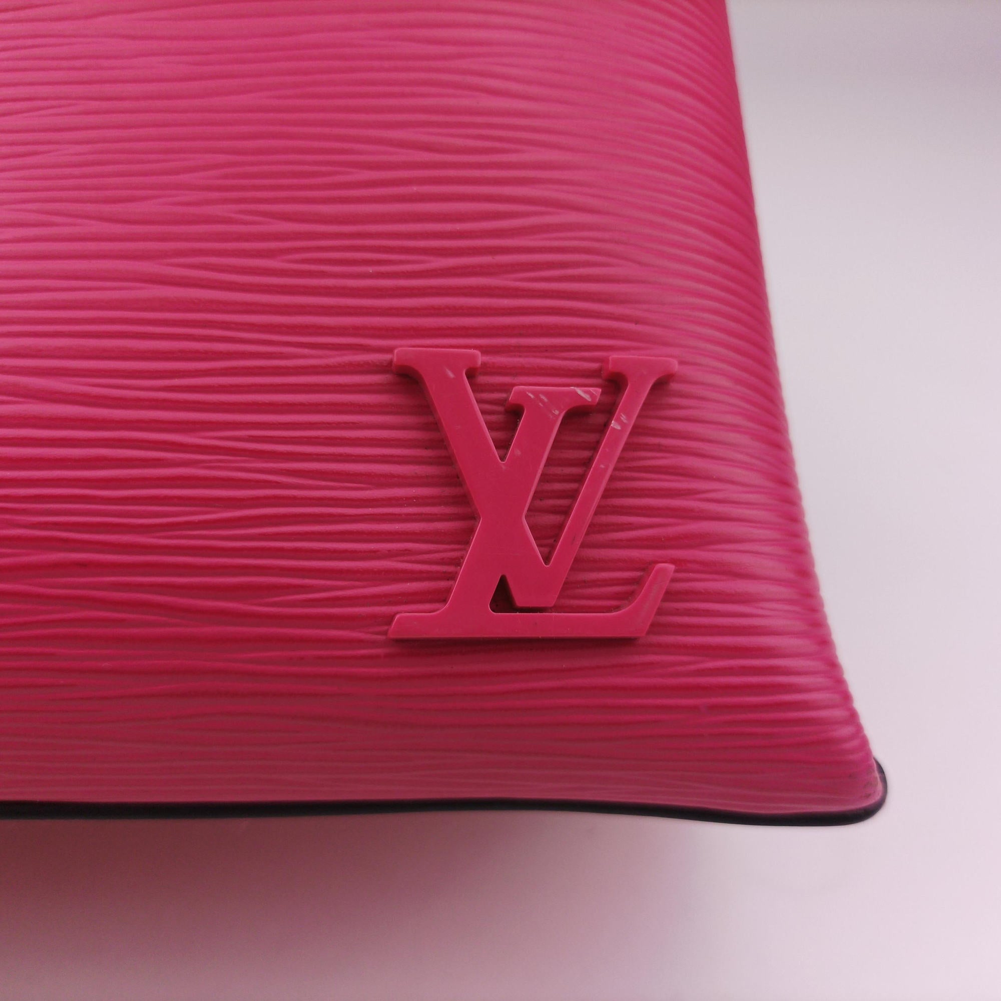 Pre-owned Louis Vuitton Kleber PM Freesia × Noir Epi M51347 shoulderbag | stylenewstar