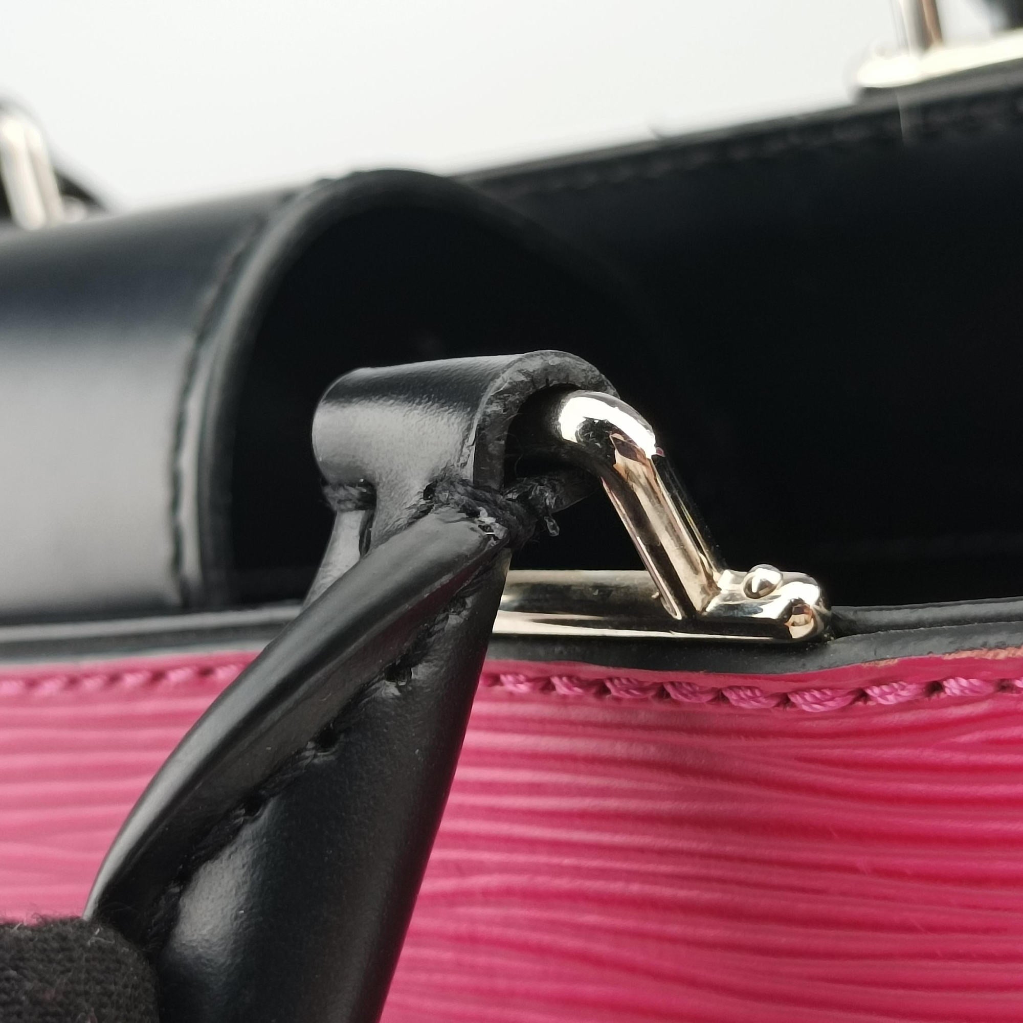 Pre-owned Louis Vuitton Kleber PM Freesia × Noir Epi M51347 shoulderbag | stylenewstar