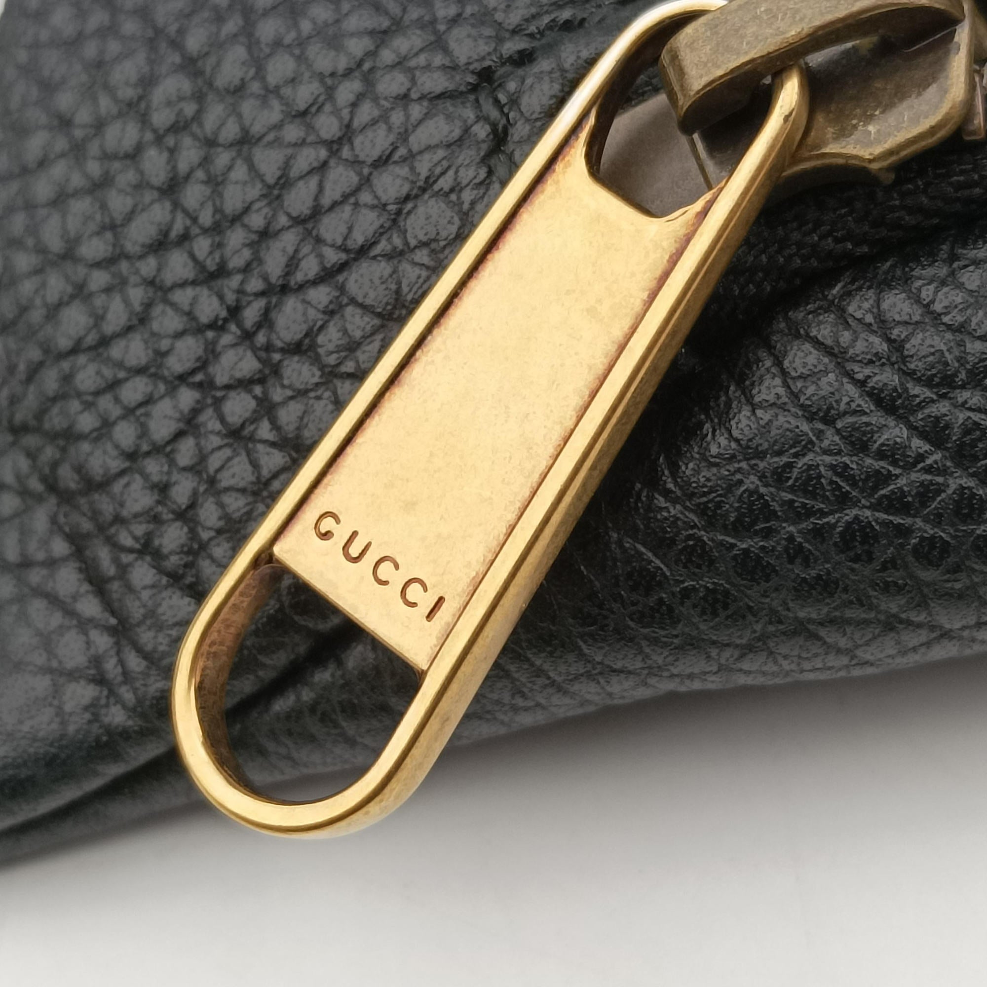 Pre-owned Gucci Print Black Leather 527792 bum bag/waist bag | stylenewstar