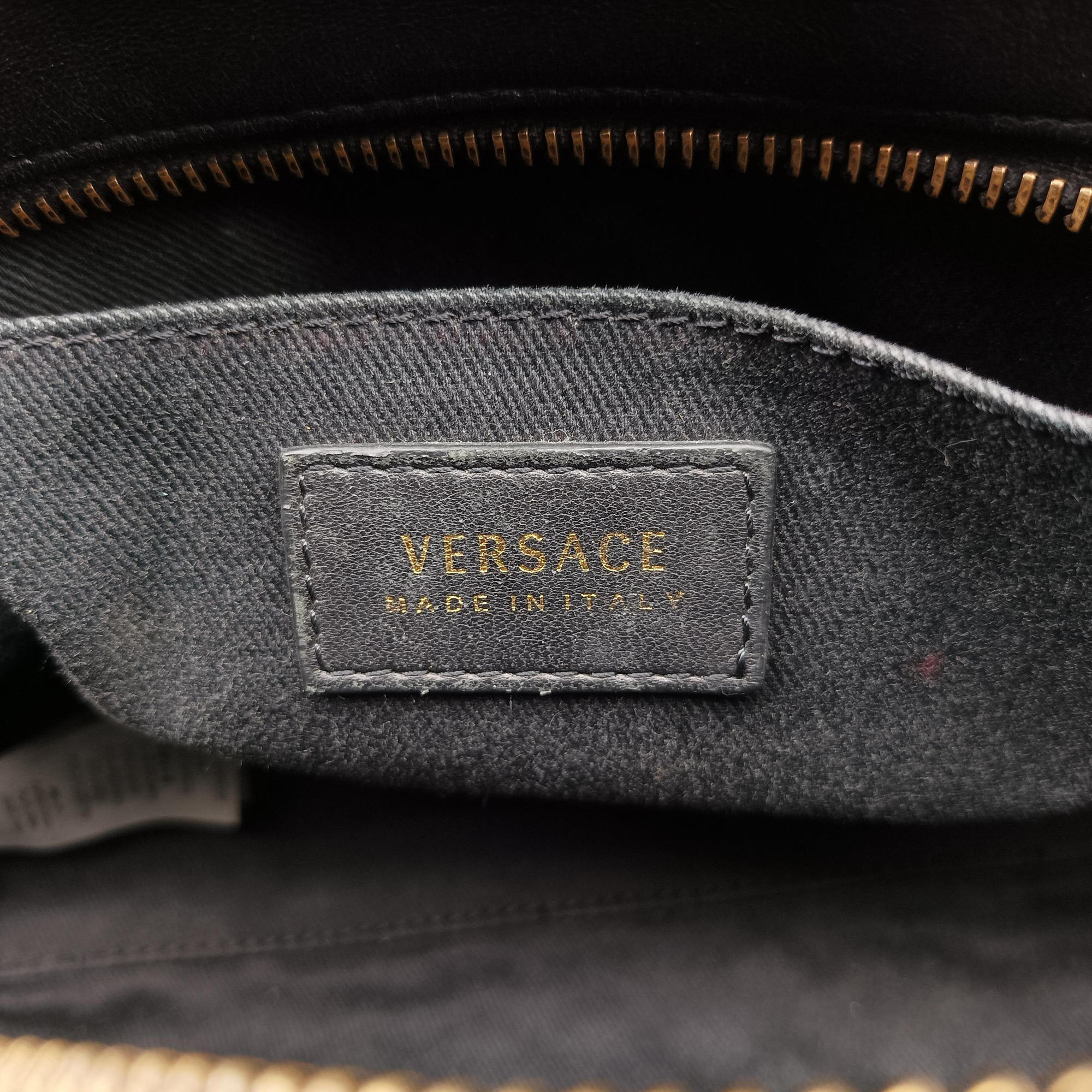 Pre-owned VERSACE Devotion Black Leather  handbag | stylenewstar