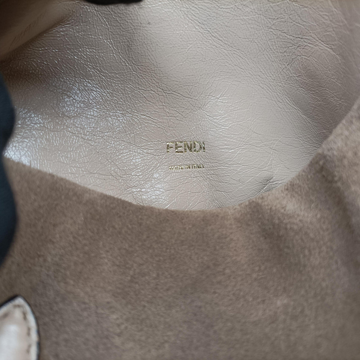 Secondhand Fendi Flip Beige×Brown Leather×Suede 8BT302 shoulderbag | stylenewstar