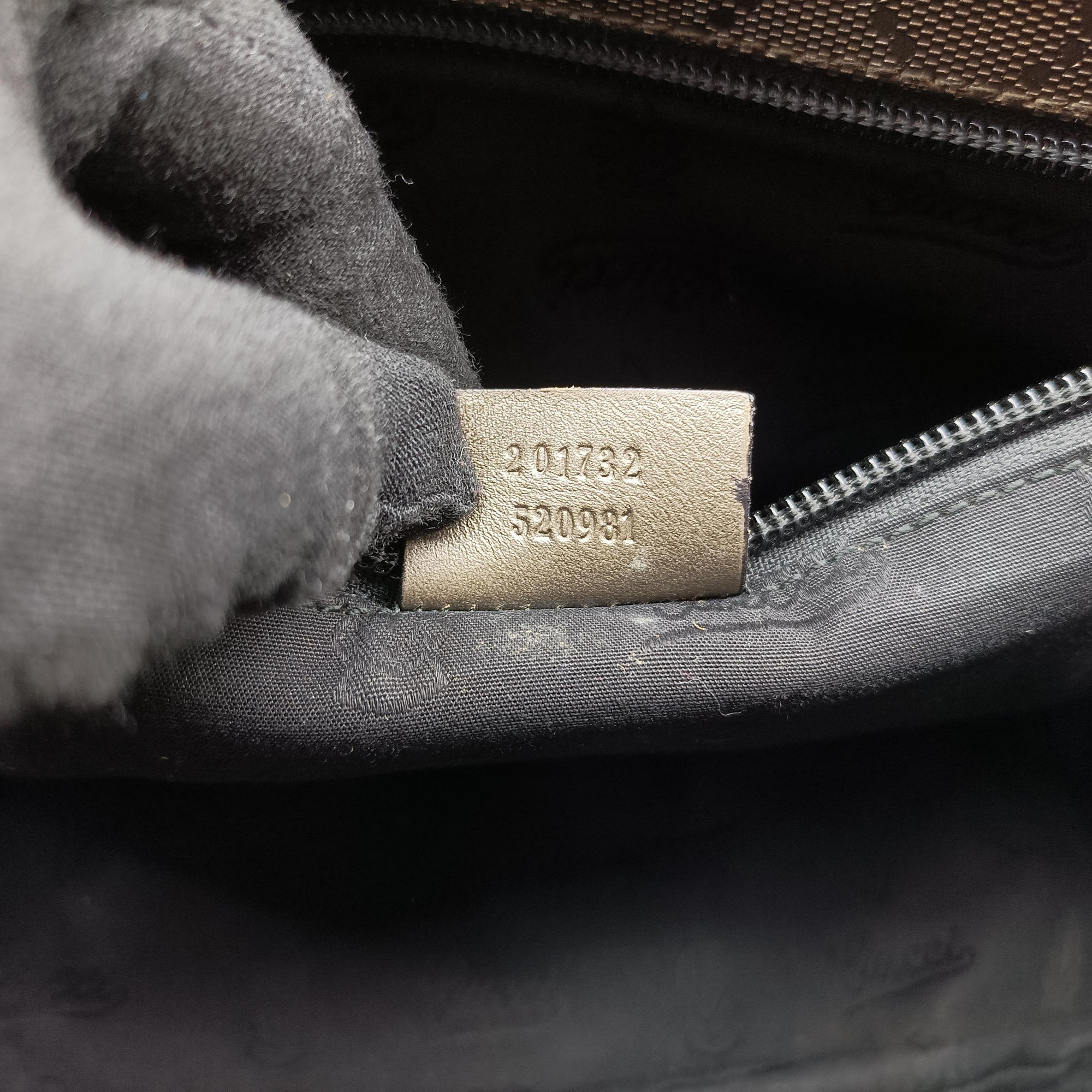 Pre-owned Gucci GG Plus Messenger Golden PVC coated canvas×leather 201732 shoulderbag | stylenewstar