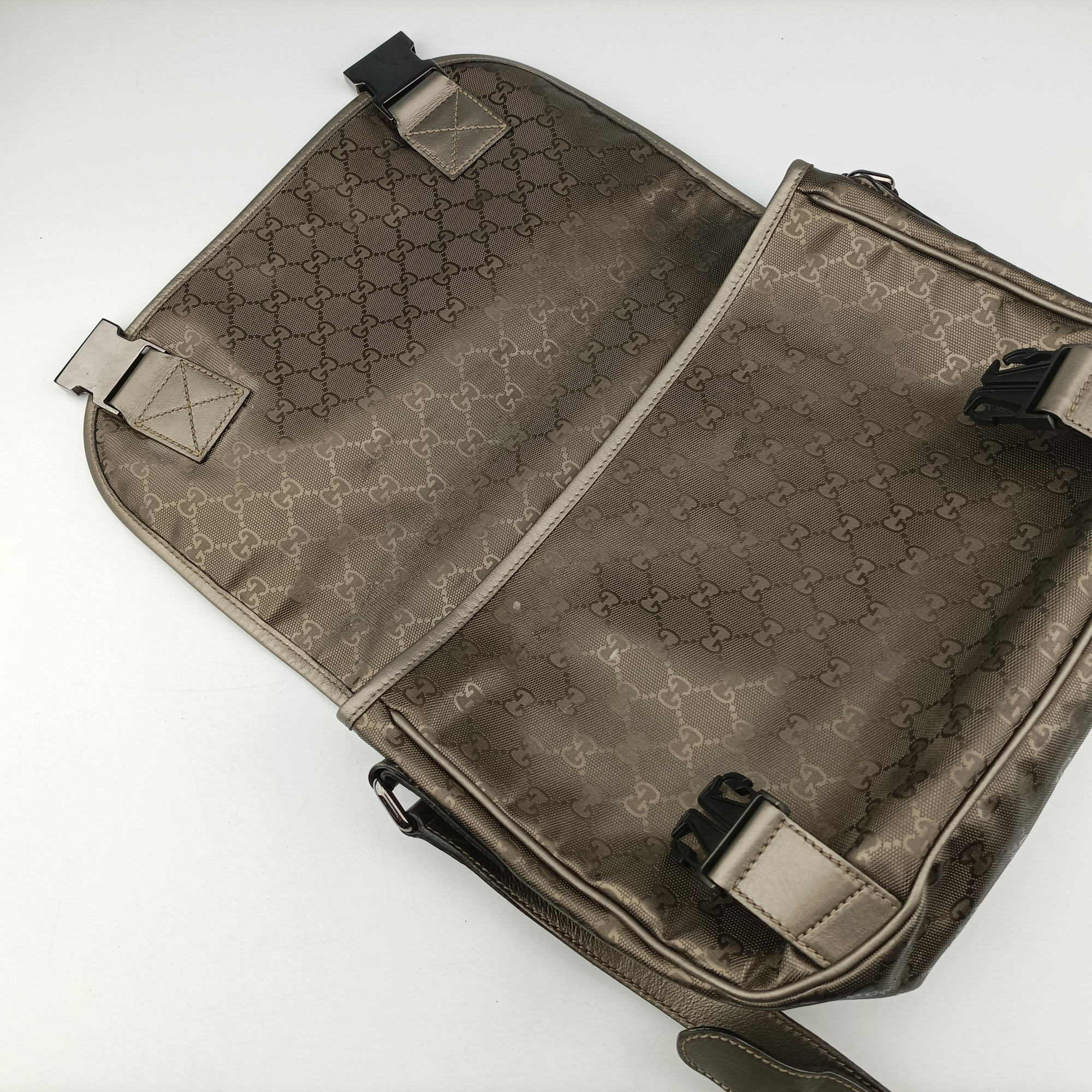 Pre-owned Gucci GG Plus Messenger Golden PVC coated canvas×leather 201732 shoulderbag | stylenewstar