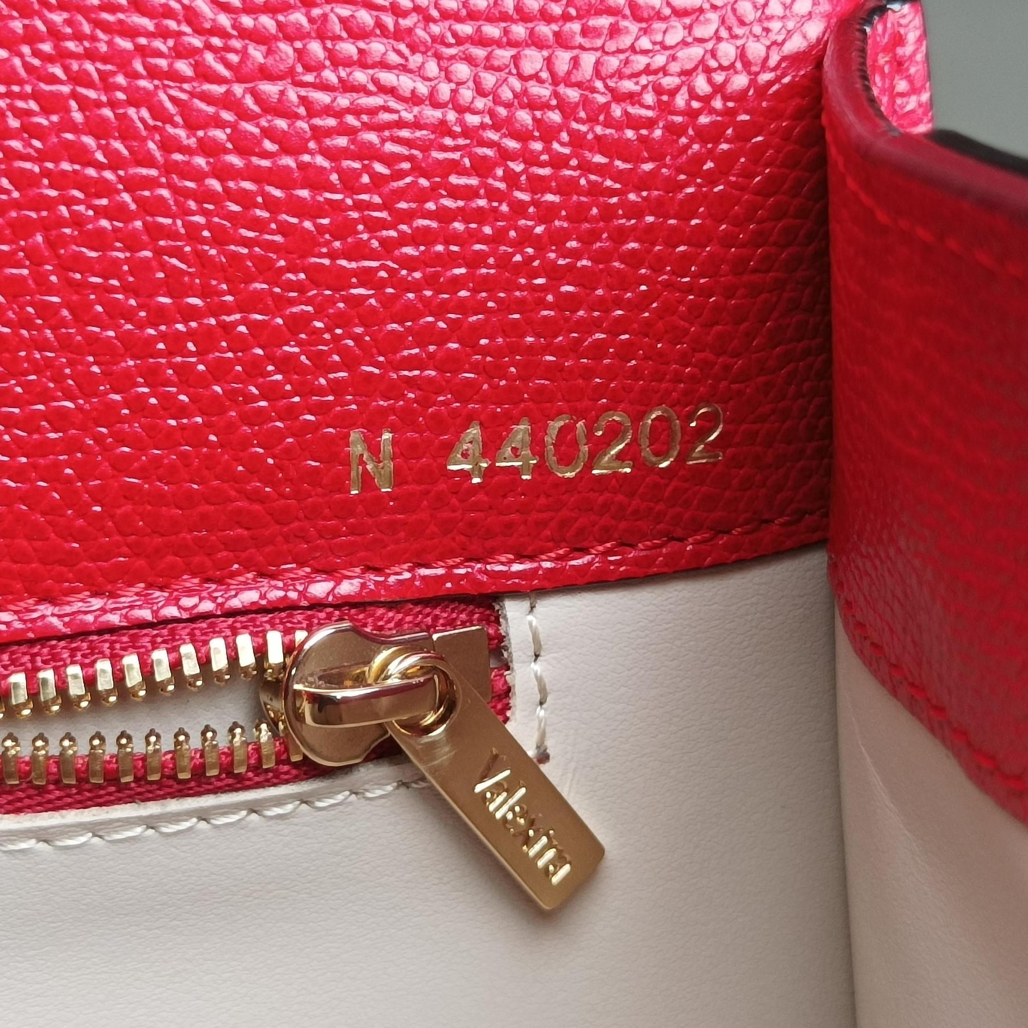 Secondhand Valextra Iside Red Calfskin  shoulderbag | stylenewstar