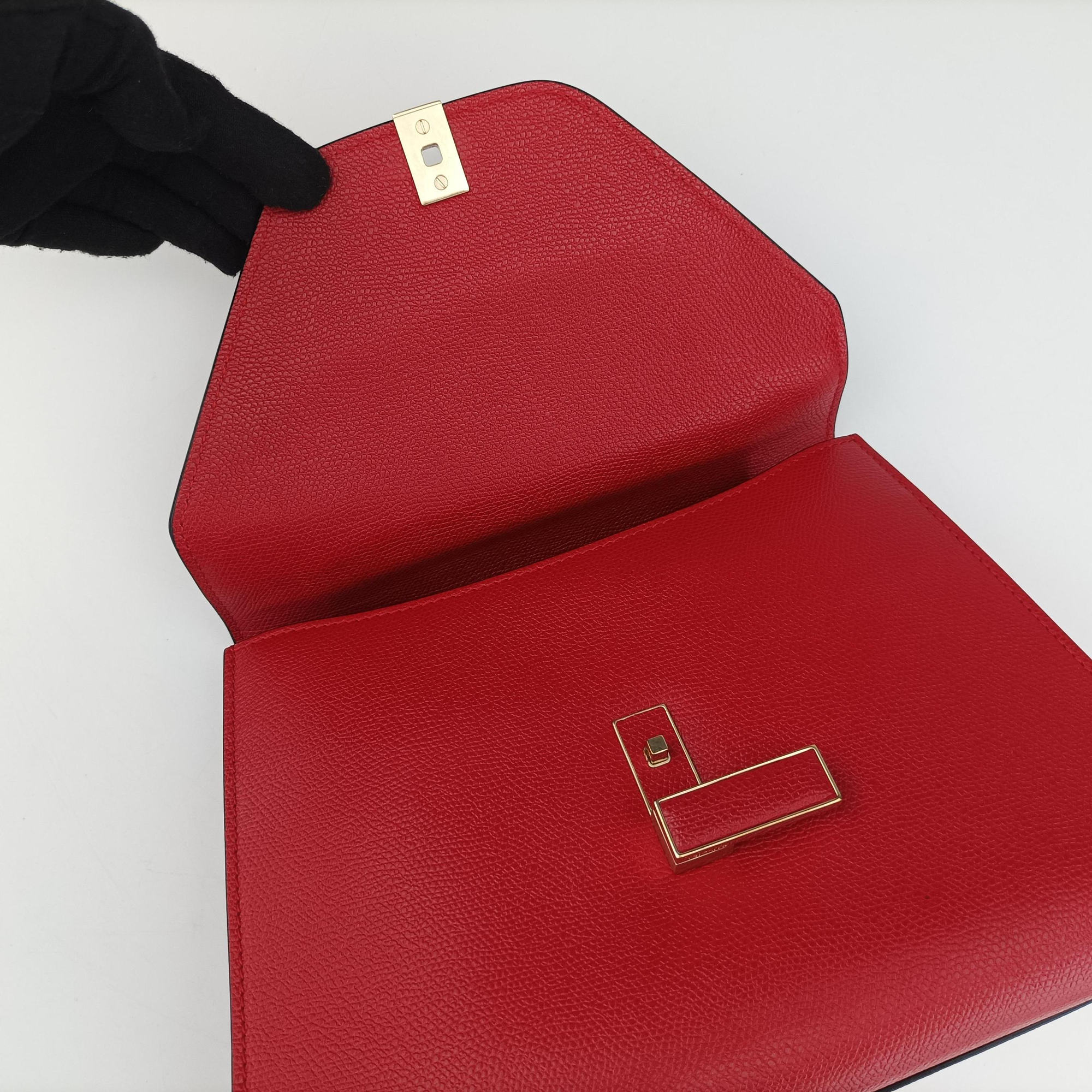 Secondhand Valextra Iside Red Calfskin  shoulderbag | stylenewstar