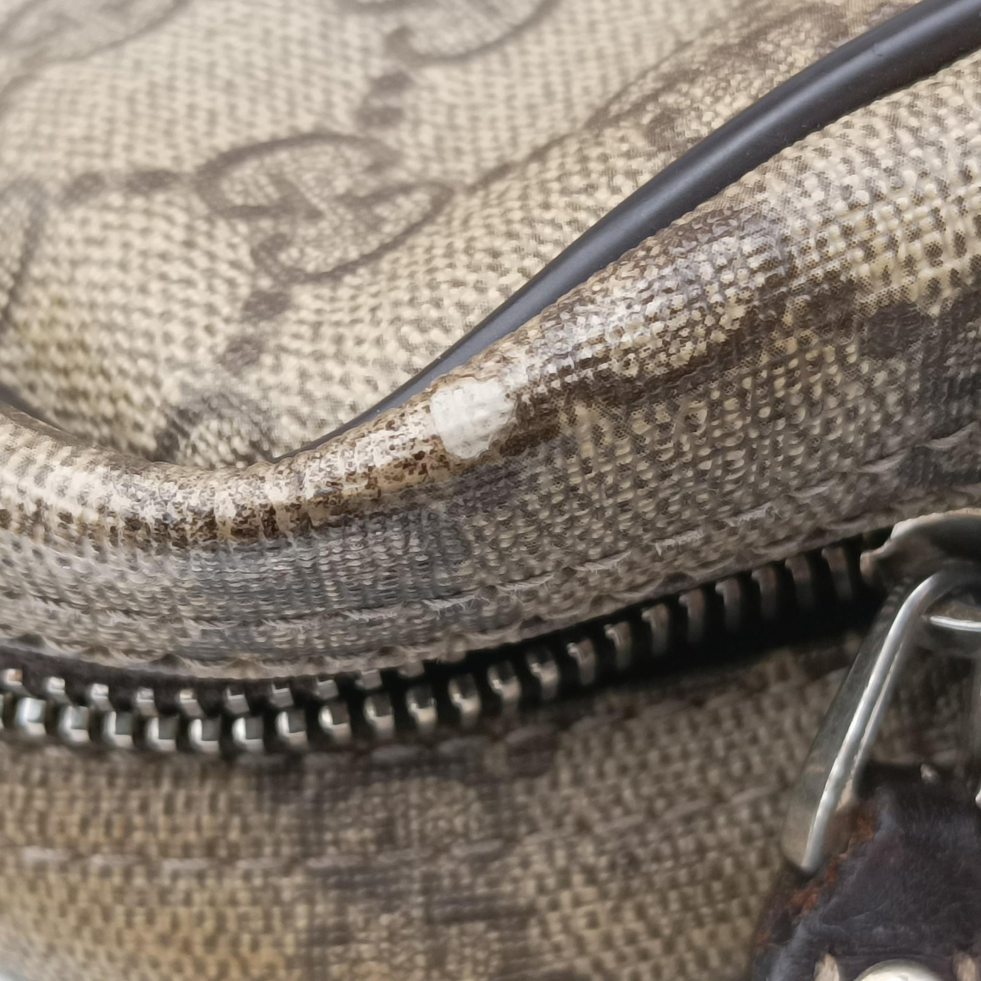 Pre-owned Gucci GG Imprime Messenger khaki PVC coated canvas×Leather 201448 shoulderbag | stylenewstar