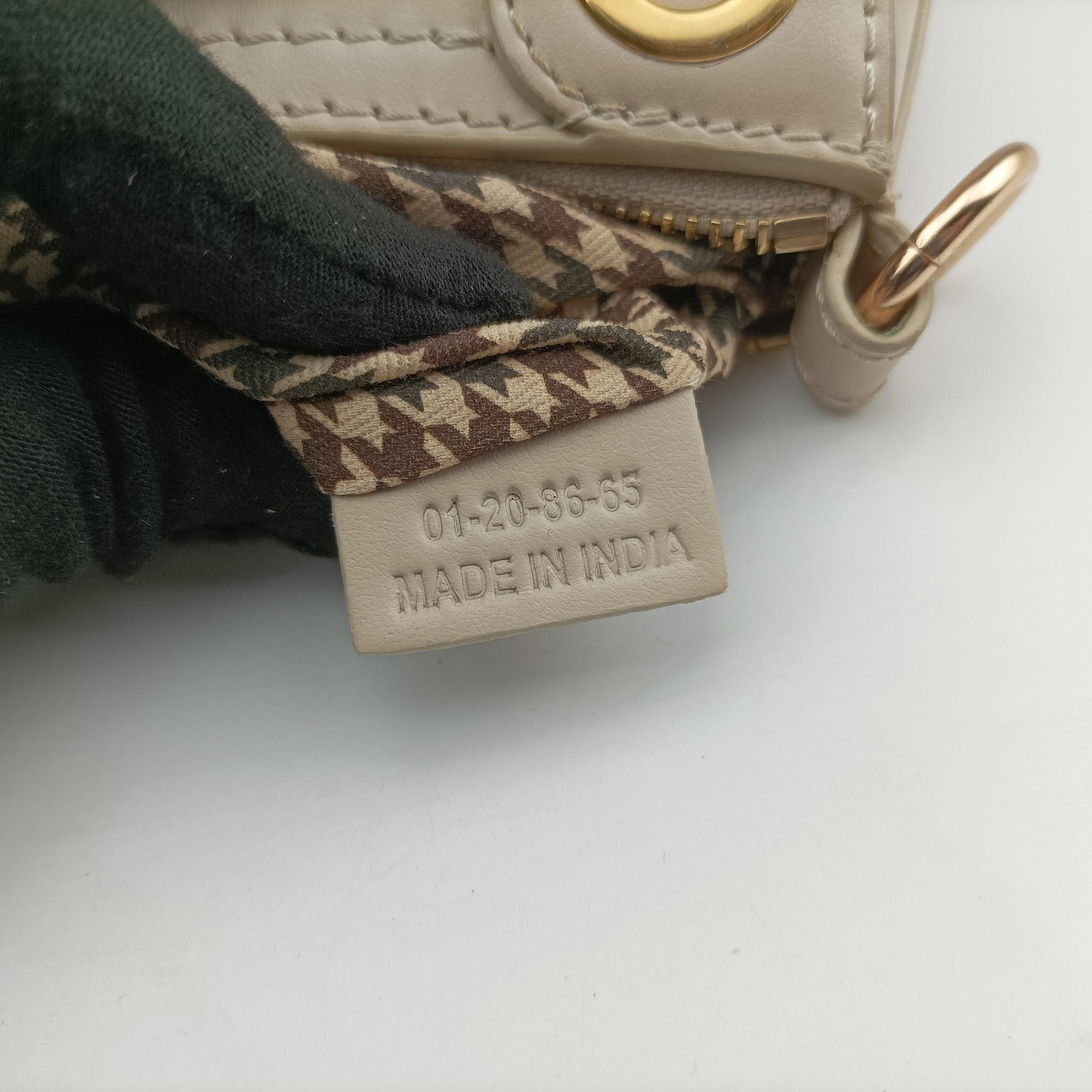 Pre-owned See By Chloe Sac joan Beige Leather  handbag | stylenewstar