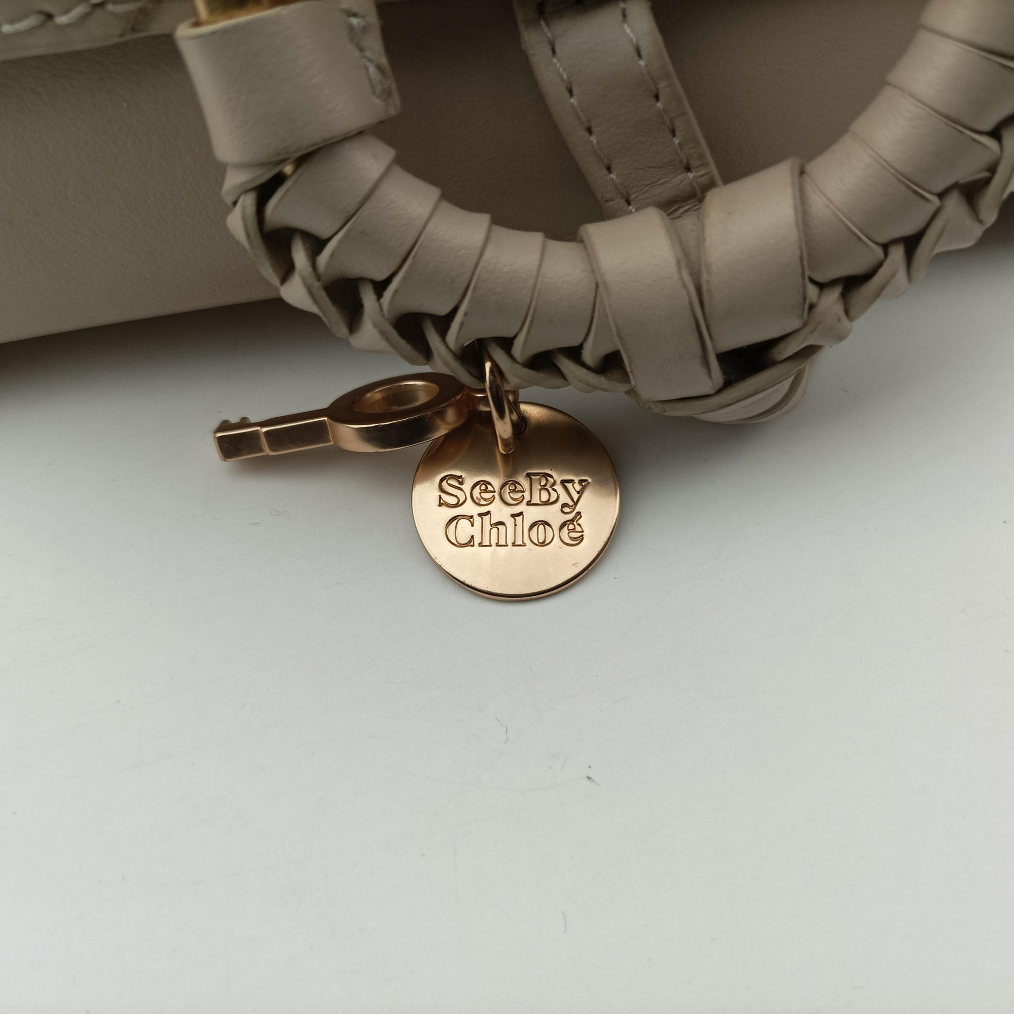 Pre-owned See By Chloe Sac joan Beige Leather  handbag | stylenewstar