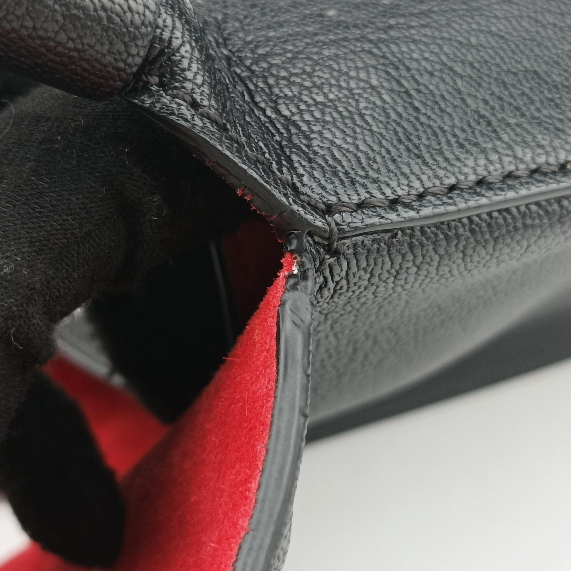 Pre-owned Valentino VRING Black Leather  shoulderbag | stylenewstar