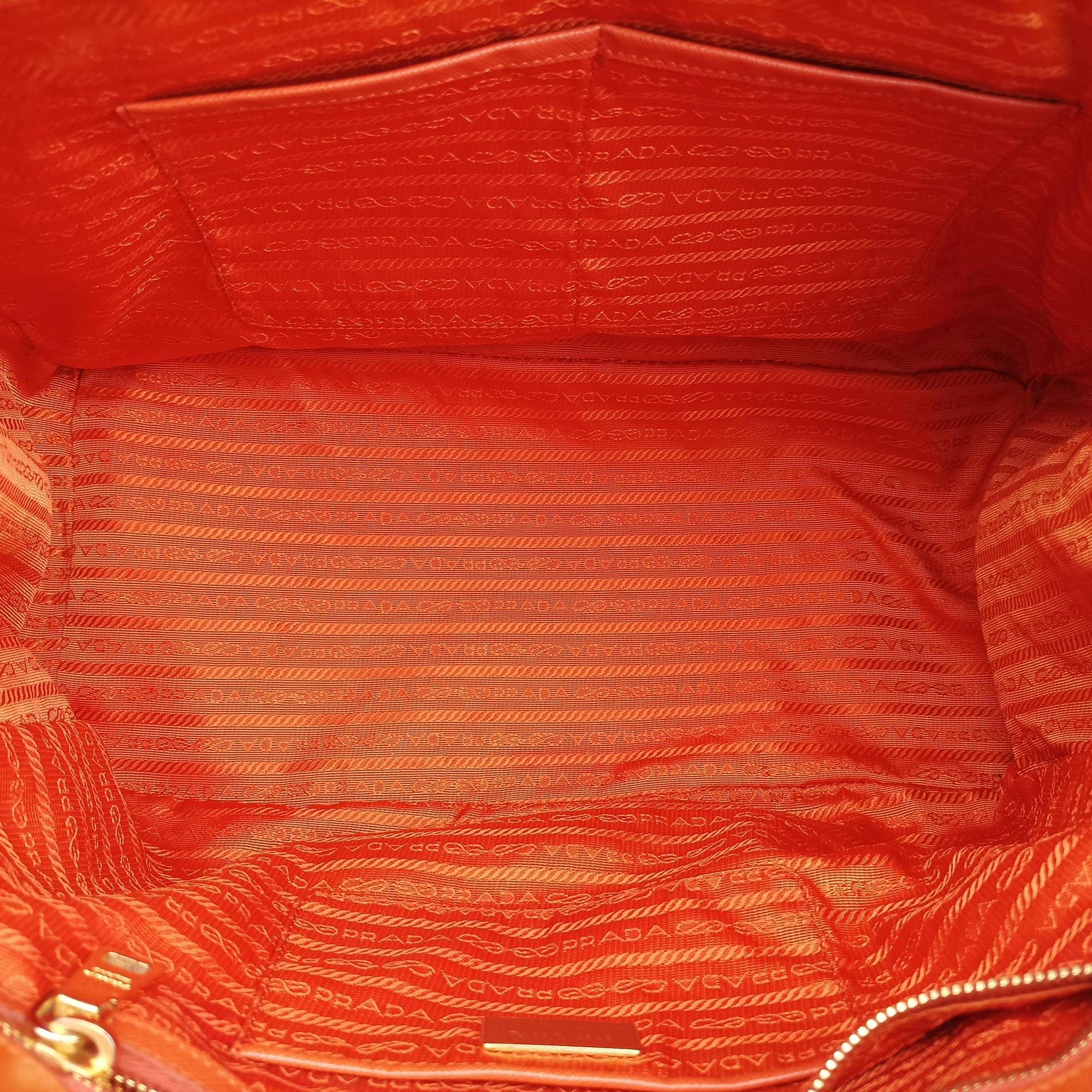 Pre-owned Prada Galleria Orange SAFFIANO Leather BN1844 handbag | stylenewstar