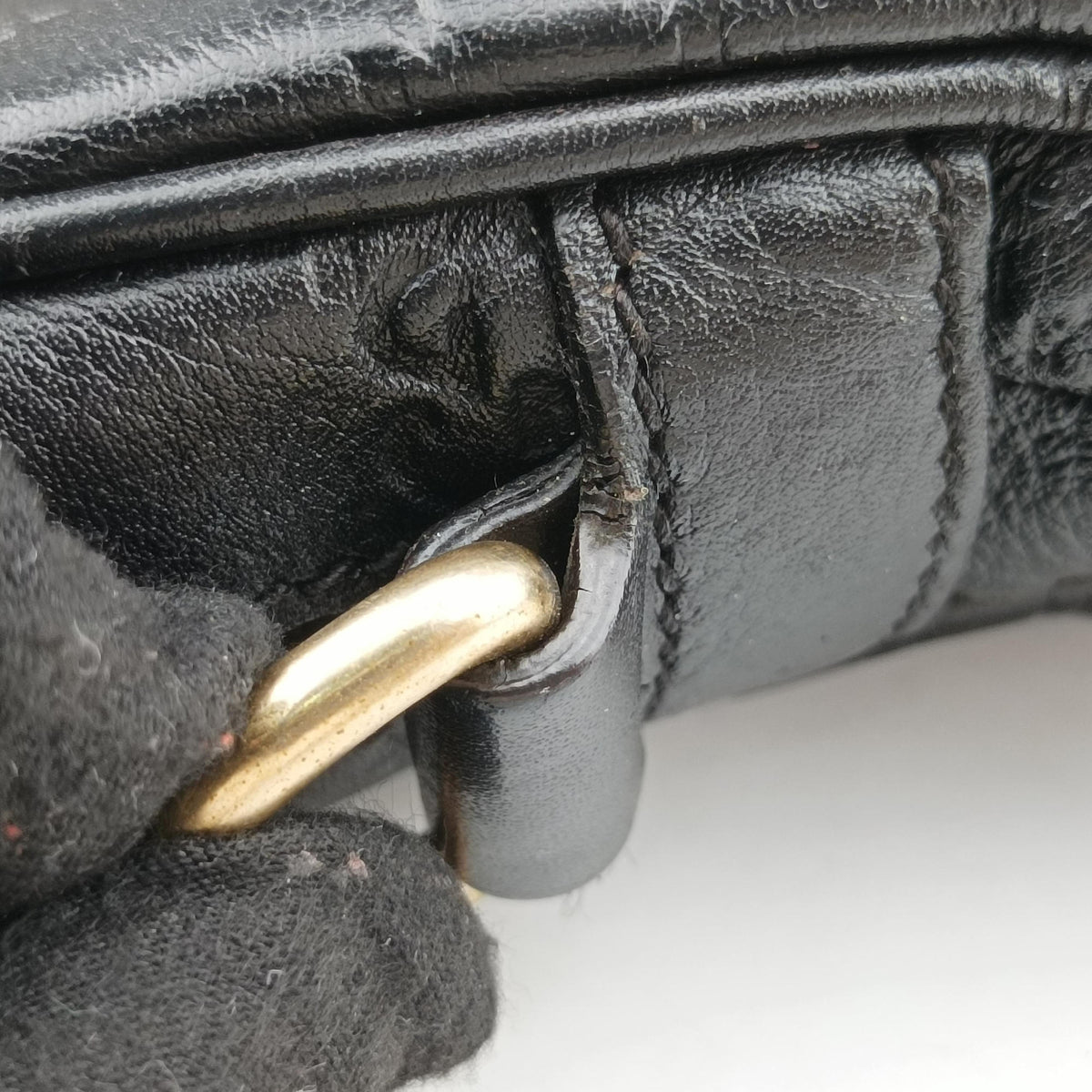 Secondhand Gucci Guccissima briefcase Black Leather 208463 handbag | stylenewstar