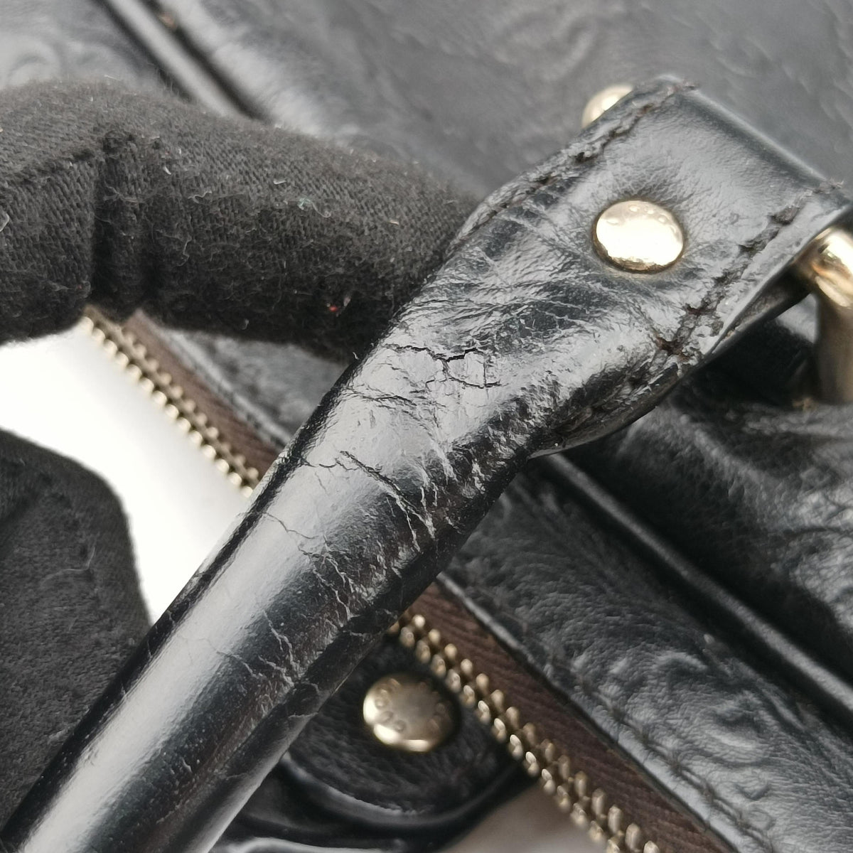 Secondhand Gucci Guccissima briefcase Black Leather 208463 handbag | stylenewstar