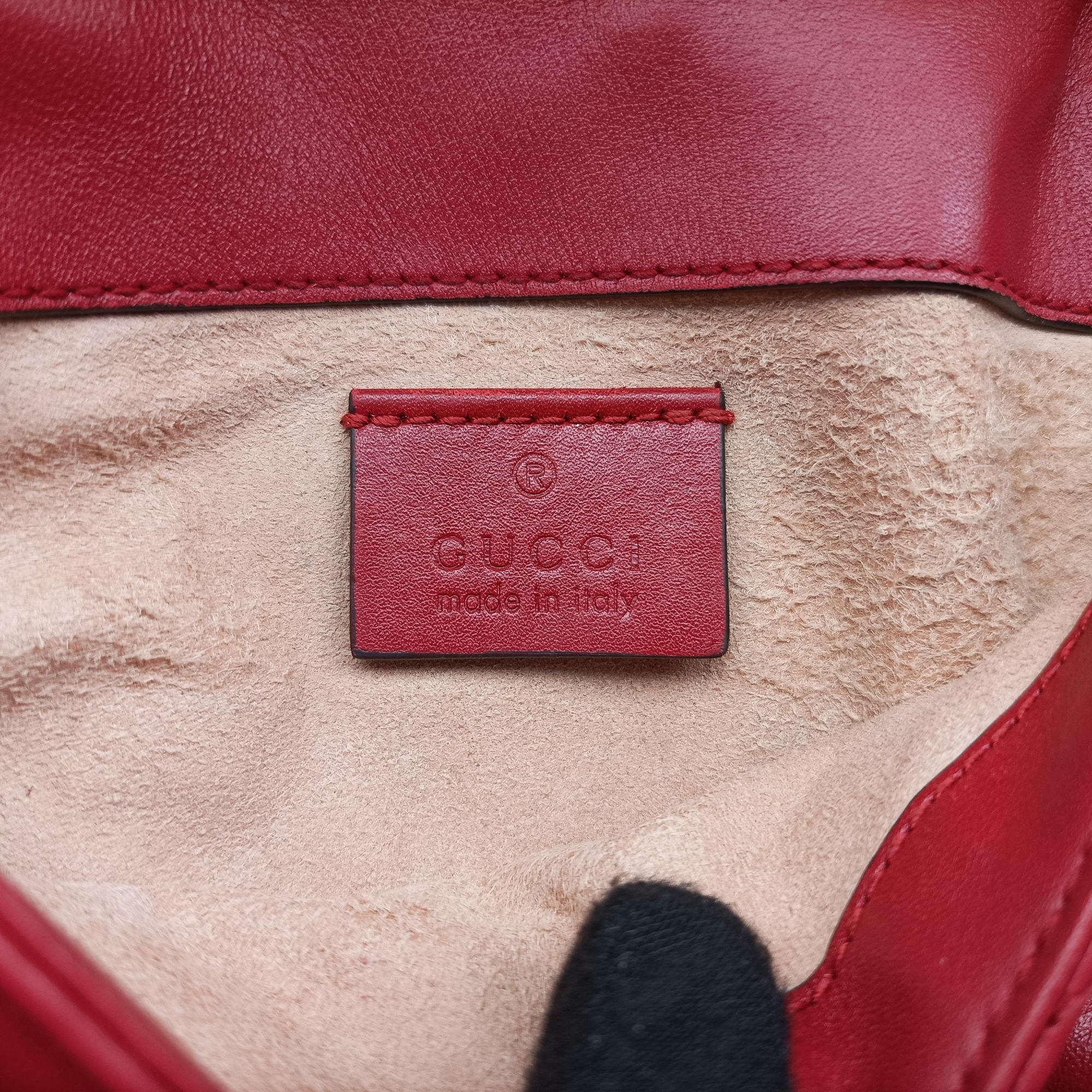 Secondhand Gucci GG Marmont Red Leather 476433 shoulderbag | stylenewstar