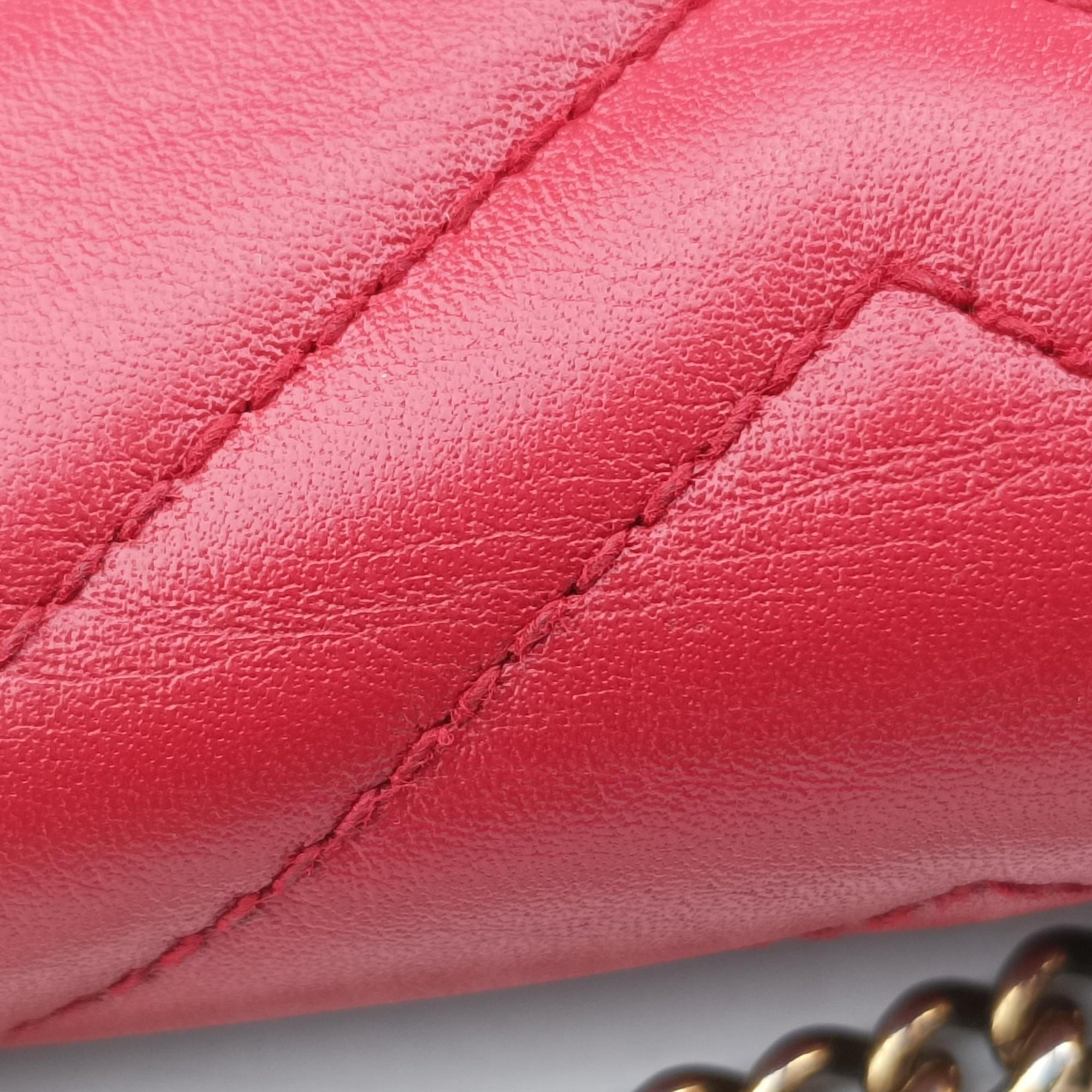 Secondhand Gucci GG Marmont Red Leather 476433 shoulderbag | stylenewstar