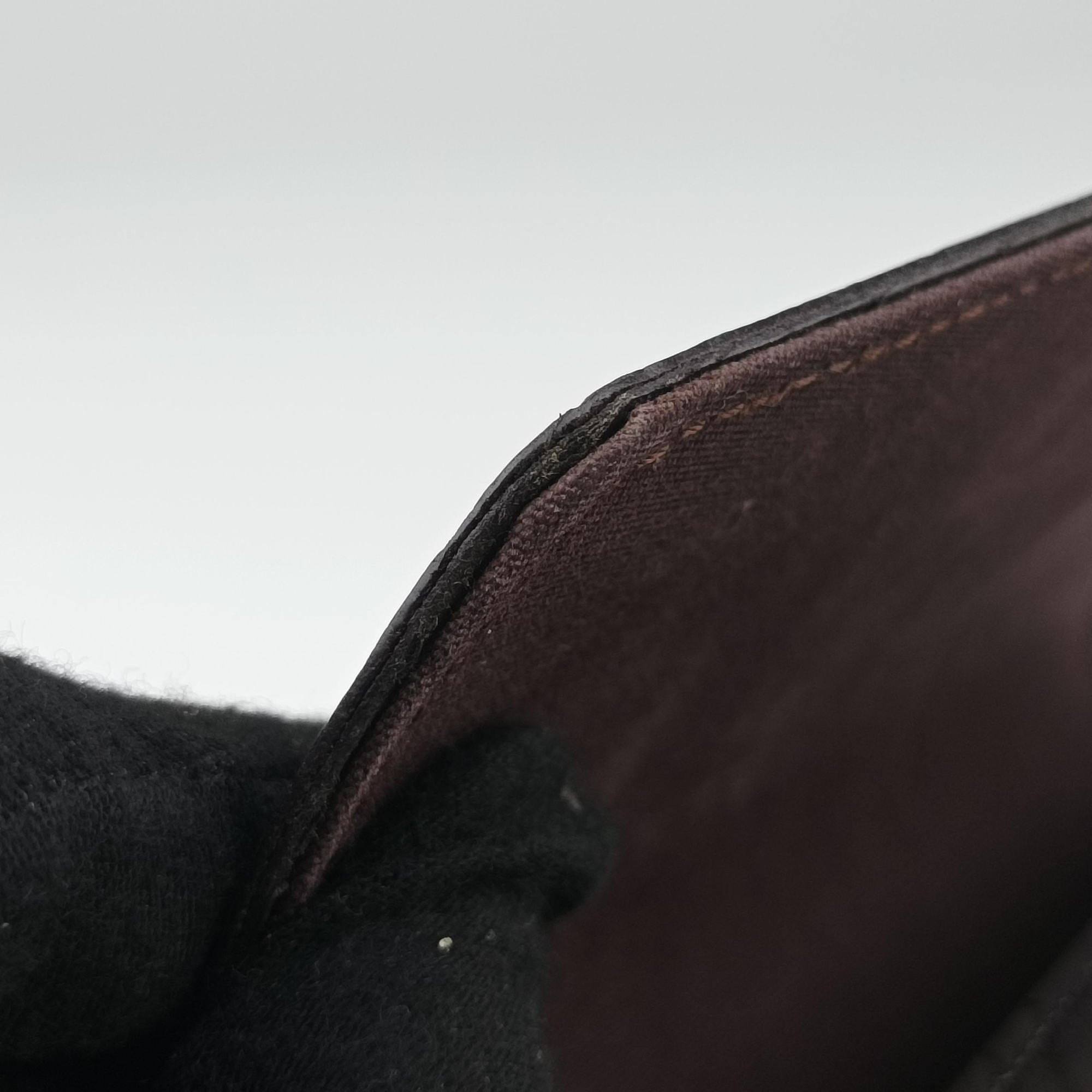 Pre-owned Louis Vuitton Pochette Félice Amarante Vernis M61267 shoulderbag | stylenewstar