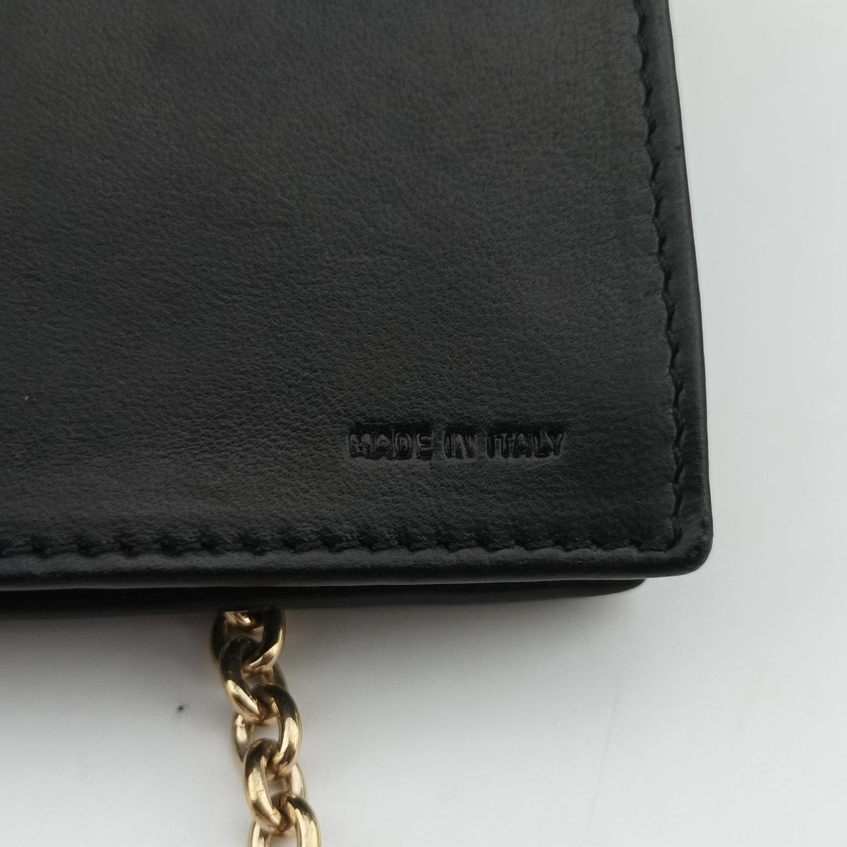 Secondhand Fendi Embossed Logo Black lambskin 8M0219 shoulderbag | stylenewstar