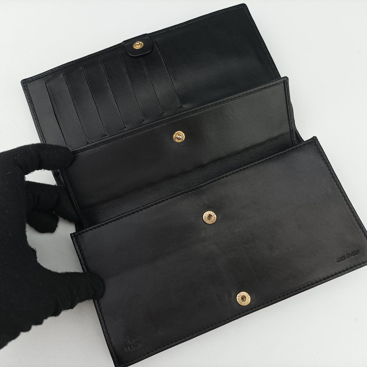 Secondhand Fendi Embossed Logo Black lambskin 8M0219 shoulderbag | stylenewstar