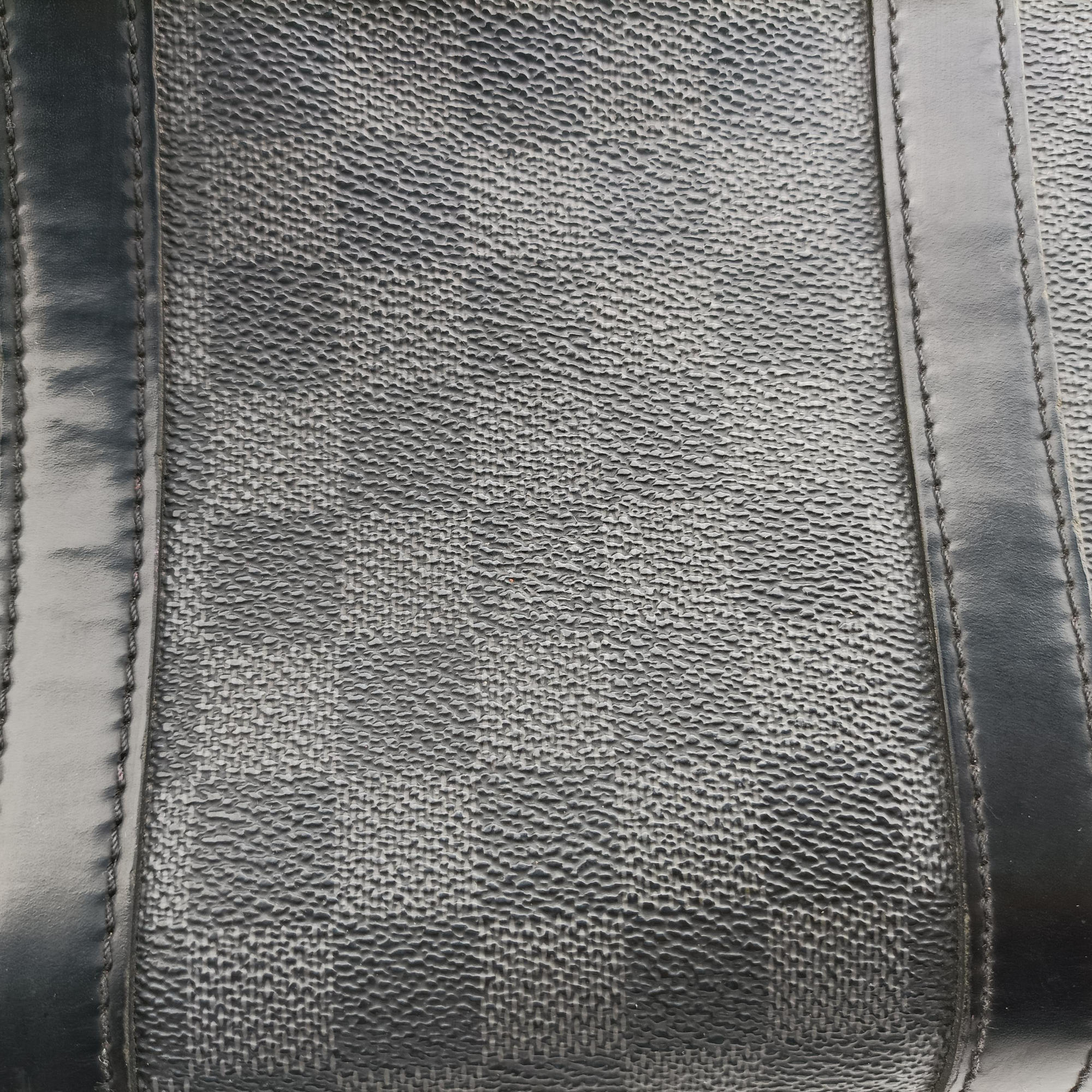 Secondhand Louis Vuitton Porte Documents Voyage Noir Damier Graphite N41125 handbag | stylenewstar
