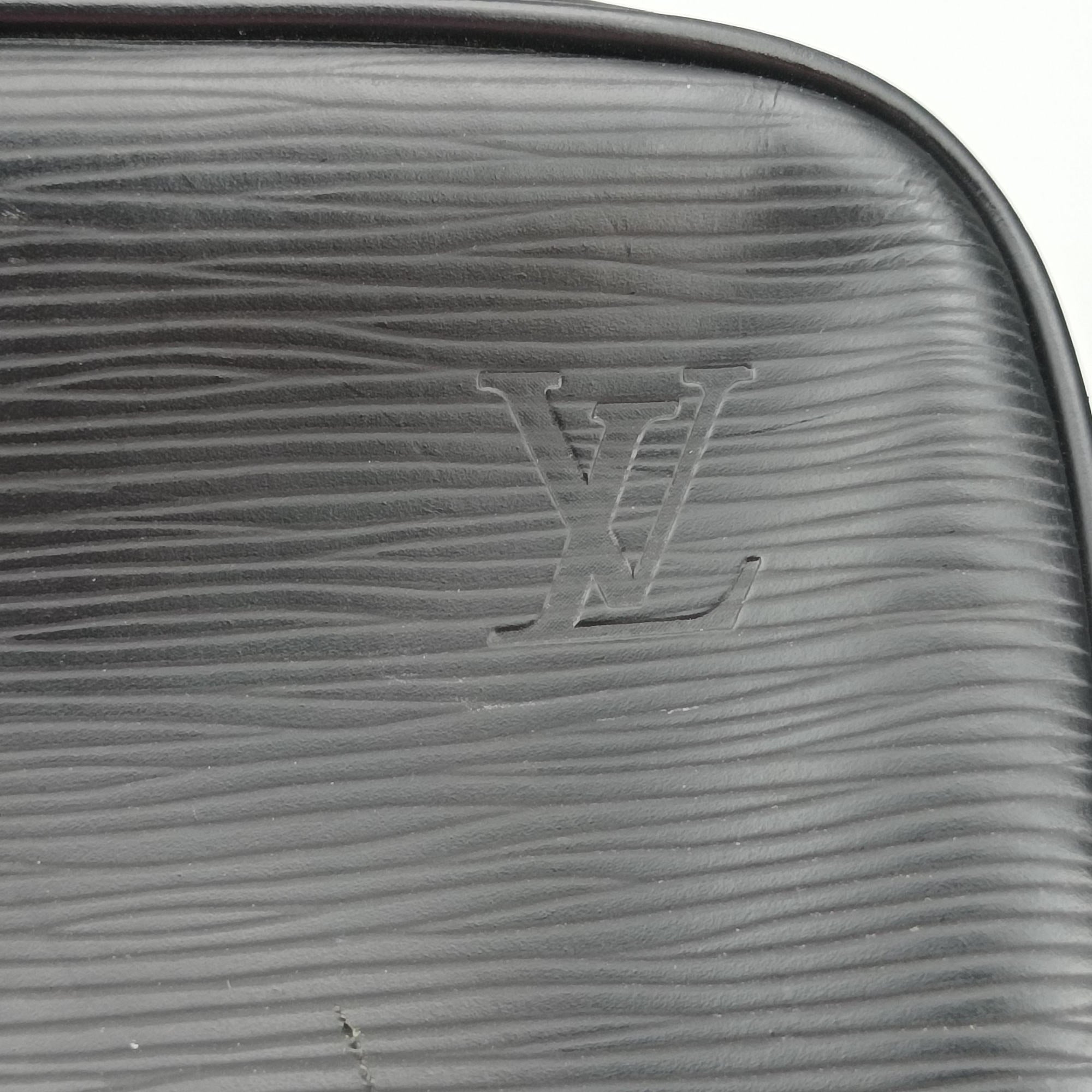 Vintage Louis Vuitton Porto Document Voyage Black Epi M59162 handbag | stylenewstar