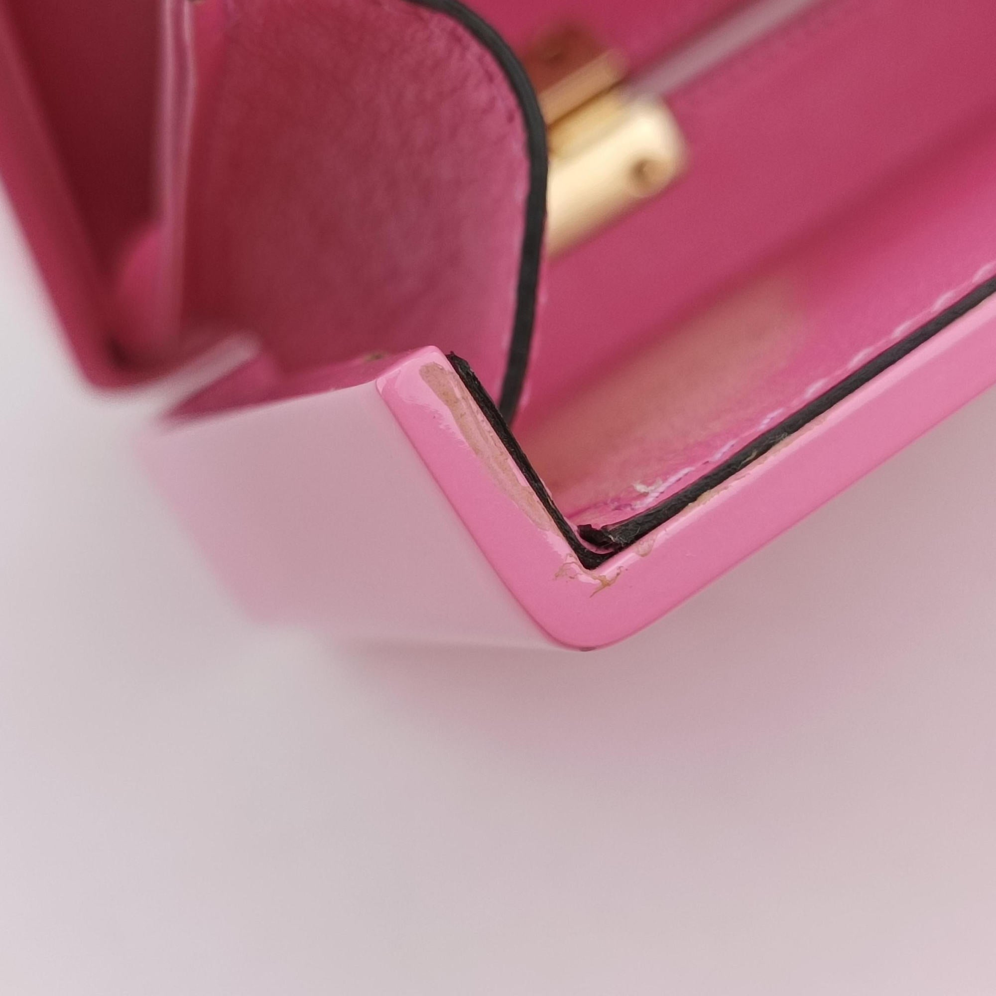 Pre-owned Gucci Sylvie 1969 Acrylic Mini Hand Pink Acrylic 589482 shoulderbag | stylenewstar