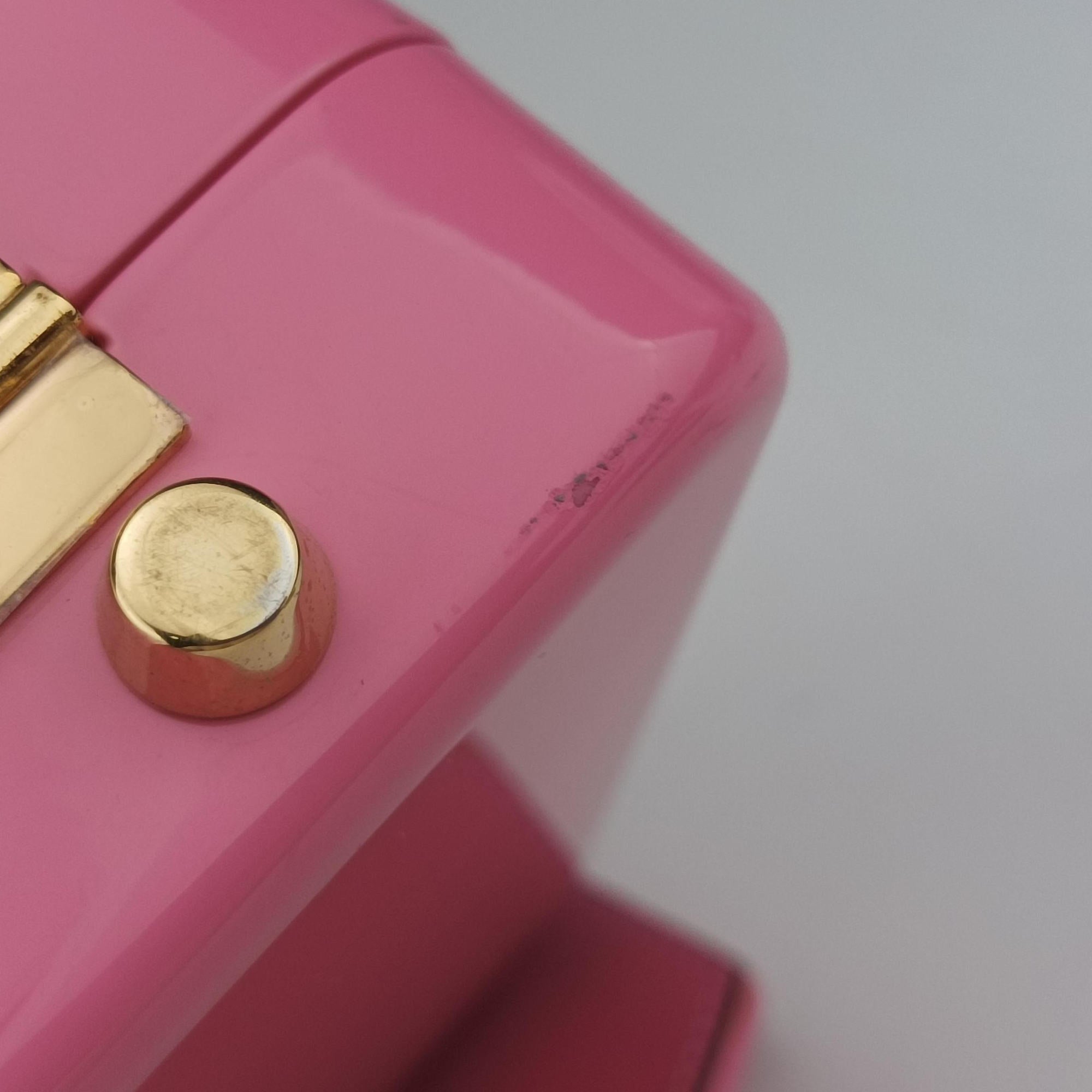 Pre-owned Gucci Sylvie 1969 Acrylic Mini Hand Pink Acrylic 589482 shoulderbag | stylenewstar