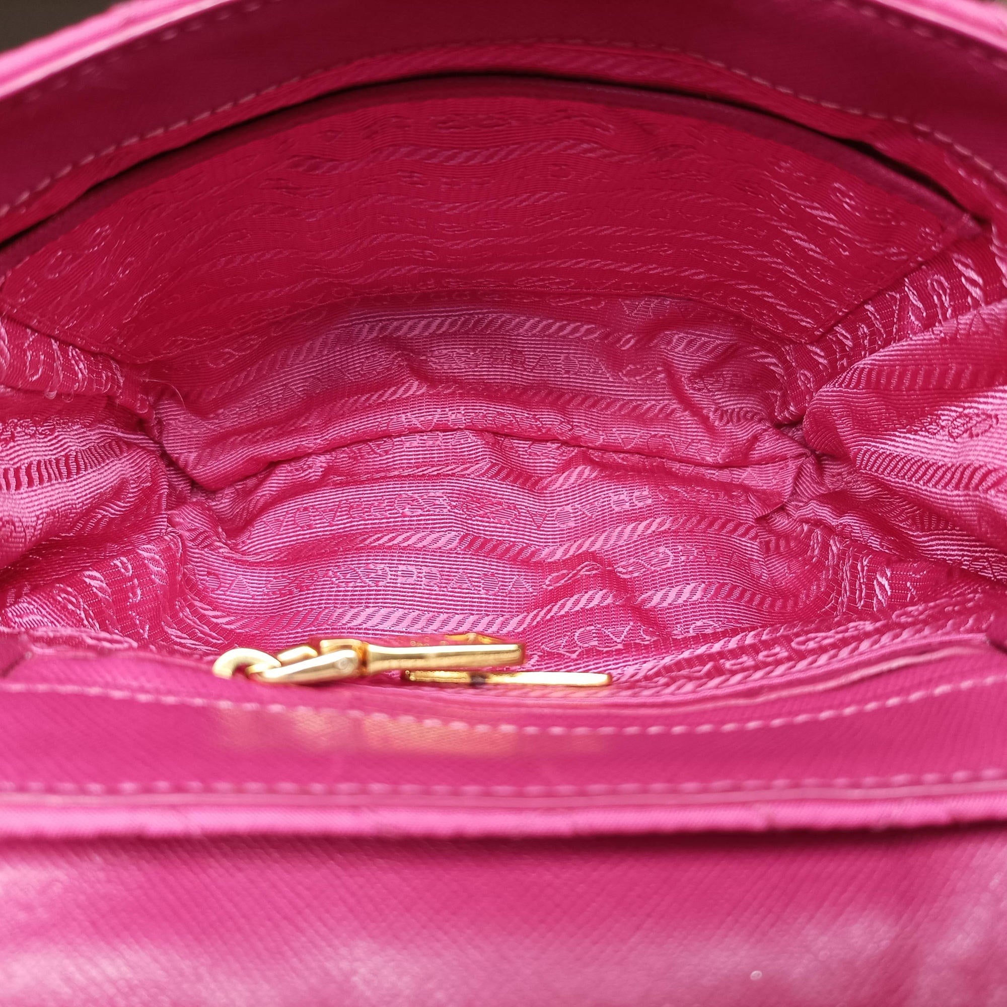 Pre-owned Prada Chain Quilting Flap Rose nylon  shoulderbag | stylenewstar