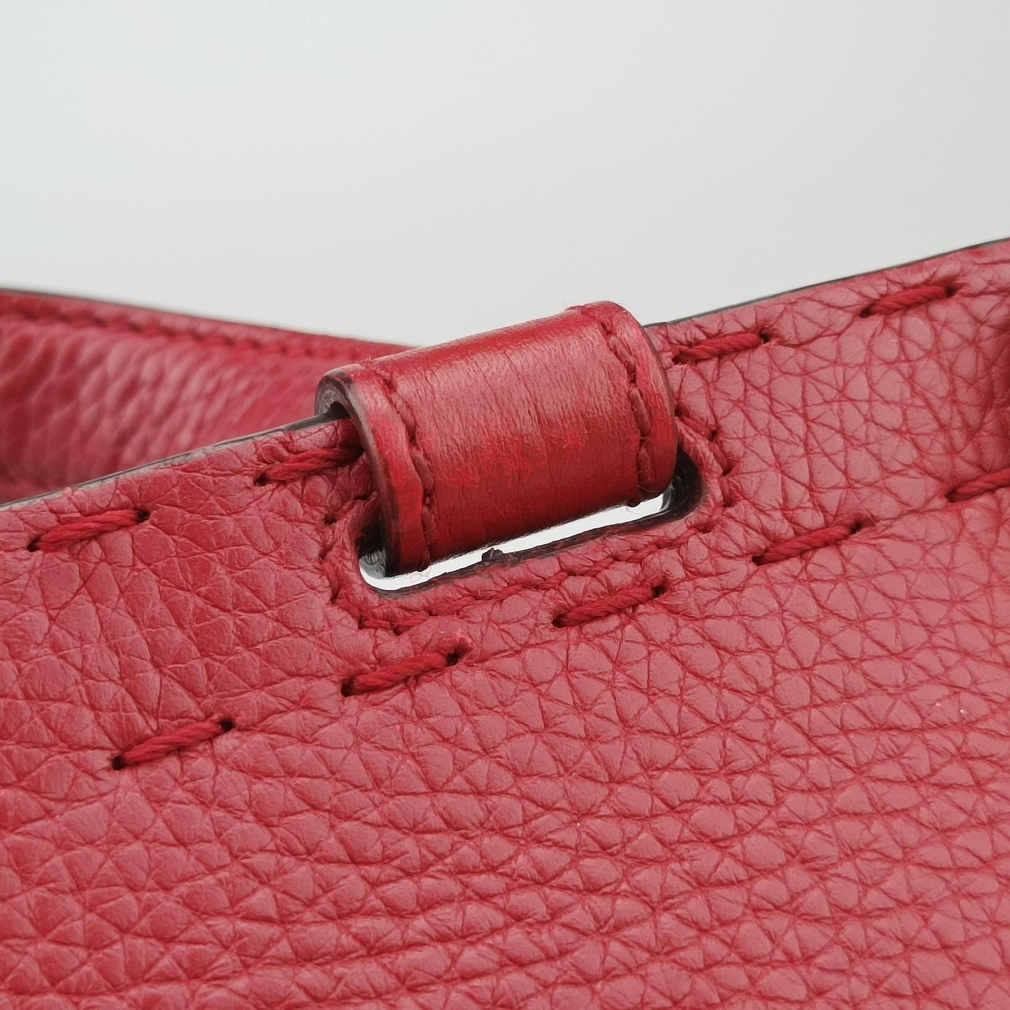 Pre-owned Gucci GG Marmont Red Leather 421890 shoulderbag | stylenewstar