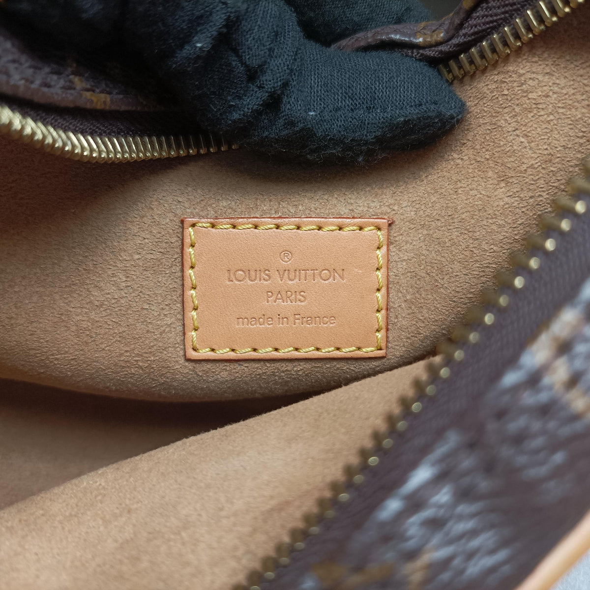 Pre-owned Louis Vuitton LOOP Brown×Beige Monogram Canvas M81098 shoulderbag | stylenewstar