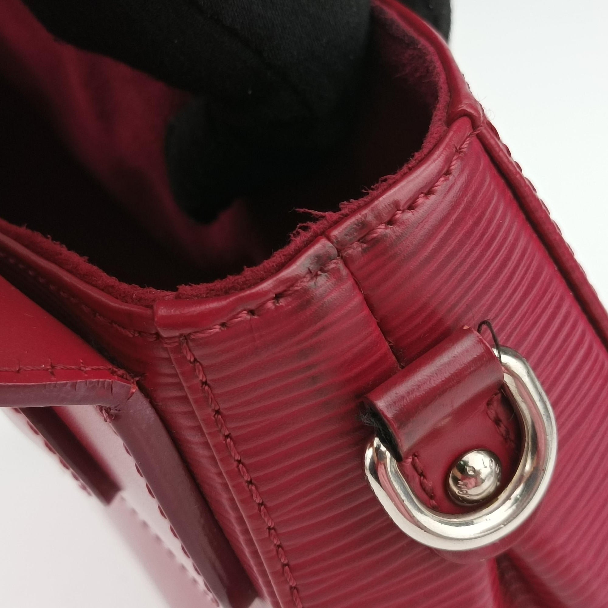Pre-owned Louis Vuitton EDEN PM FUCHSIA Epi M40652 shoulderbag | stylenewstar