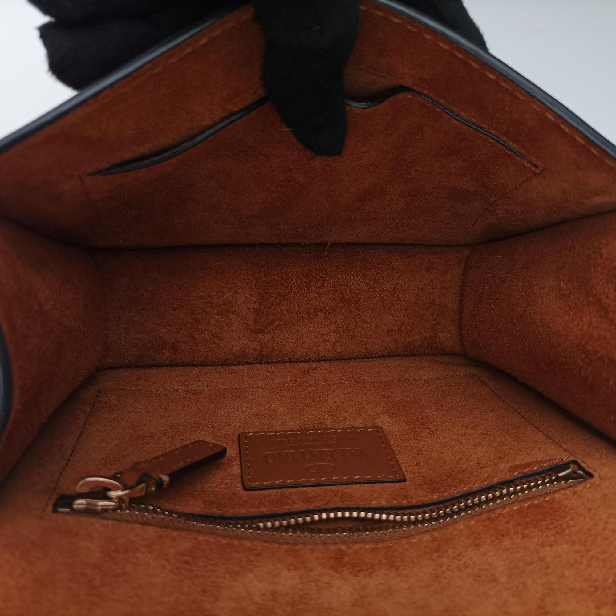 Vintage Valentino Rockstud Glam Lock Orange Leather  shoulderbag | stylenewstar