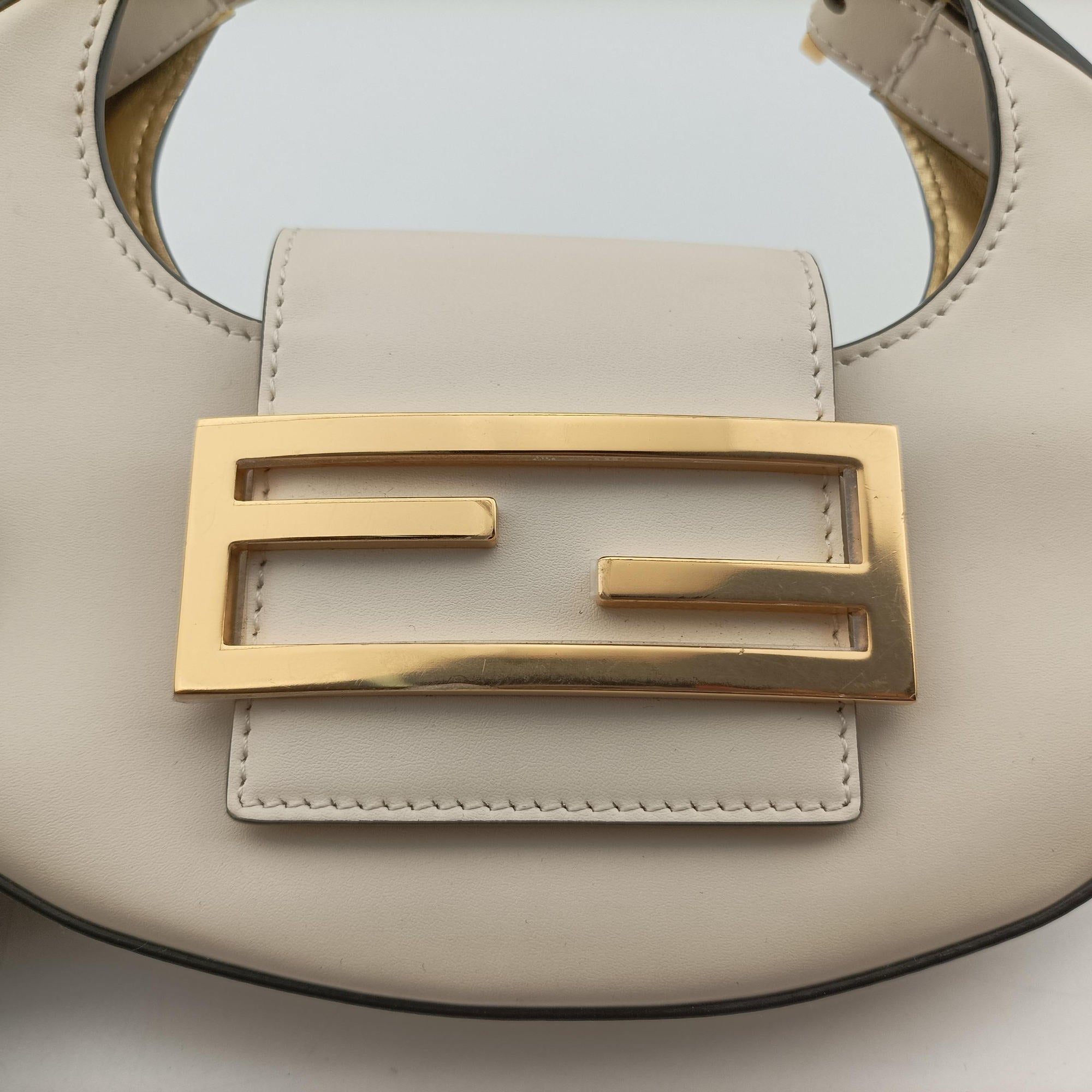 Pre-owned Fendi Cookie Mini White Leather 8BS065 handbag | stylenewstar
