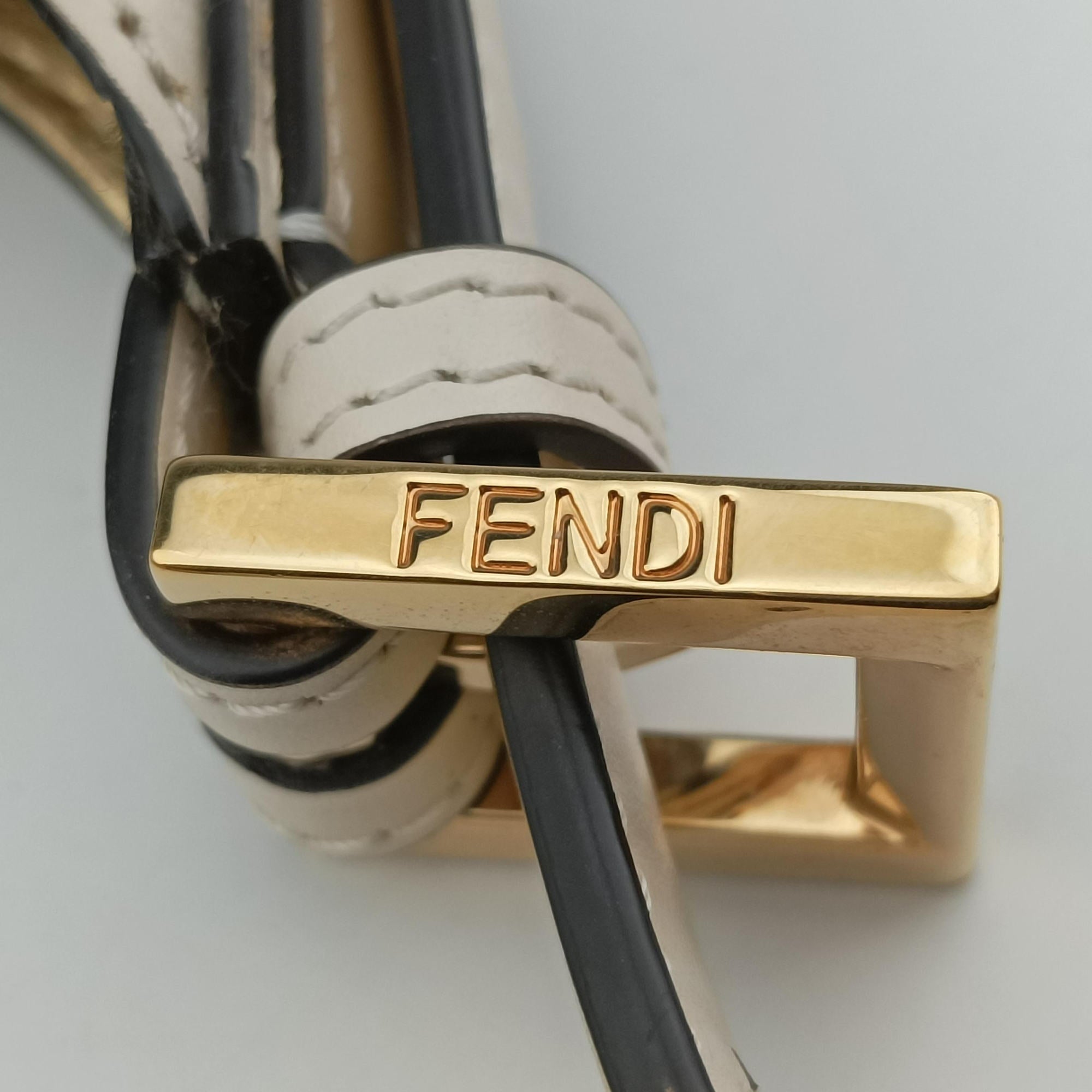 Pre-owned Fendi Cookie Mini White Leather 8BS065 handbag | stylenewstar