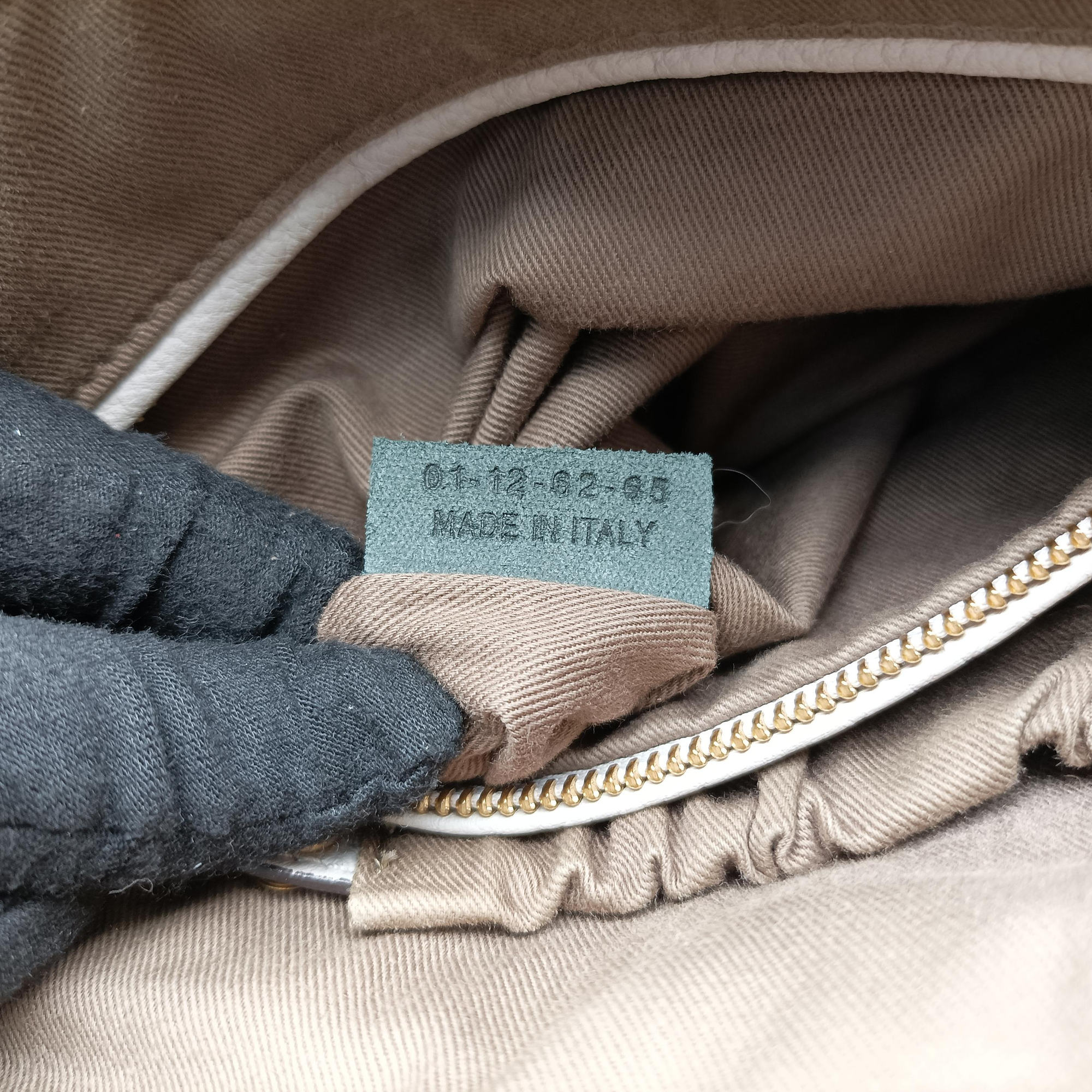Secondhand Chloe Mercy Grey Leather  handbag | stylenewstar