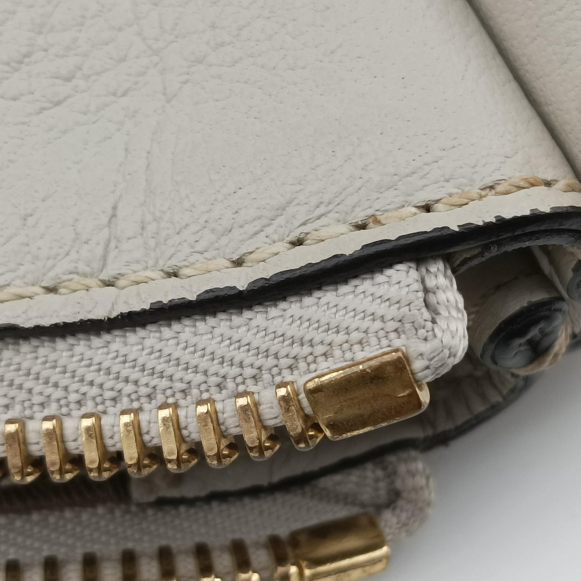 Secondhand Chloe Mercy Grey Leather  handbag | stylenewstar