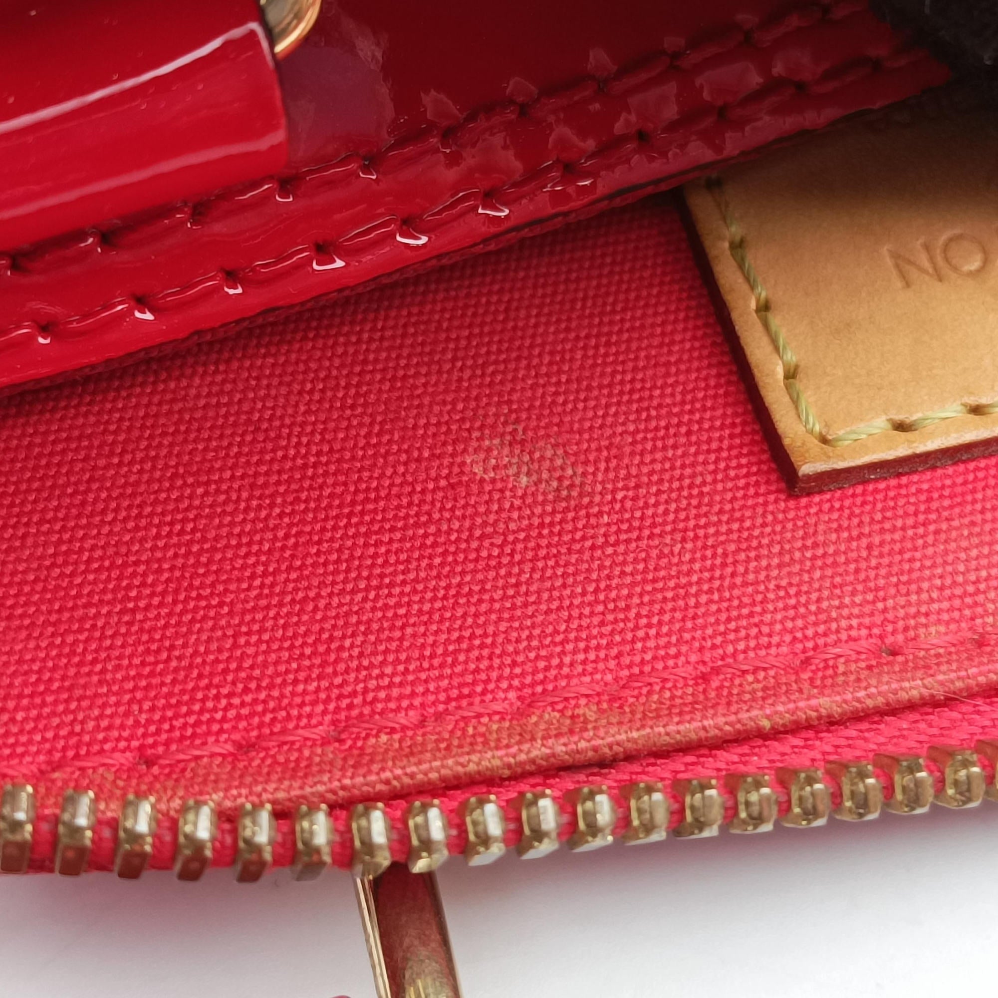 Vintage Louis Vuitton Alma BB CERISE Vernis M90174 shoulderbag | stylenewstar