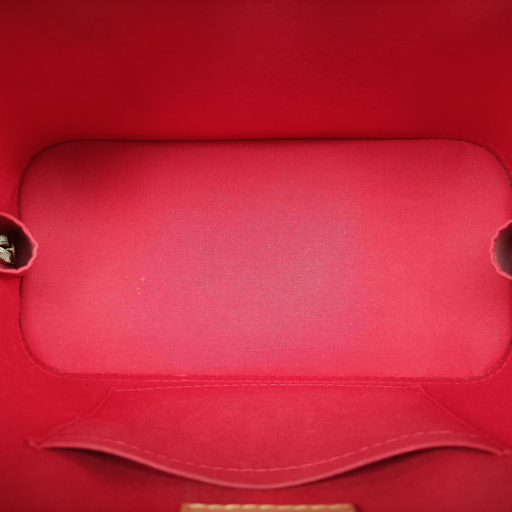 Vintage Louis Vuitton Alma BB CERISE Vernis M90174 shoulderbag | stylenewstar