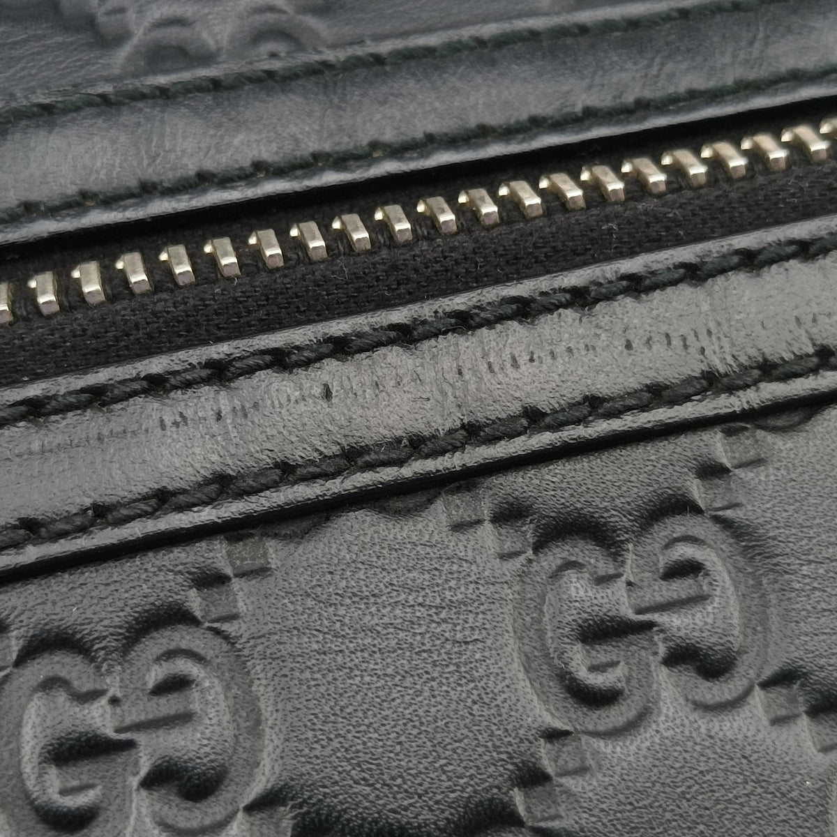 Secondhand Gucci Guccissima Black Leather 246410 handbag | stylenewstar