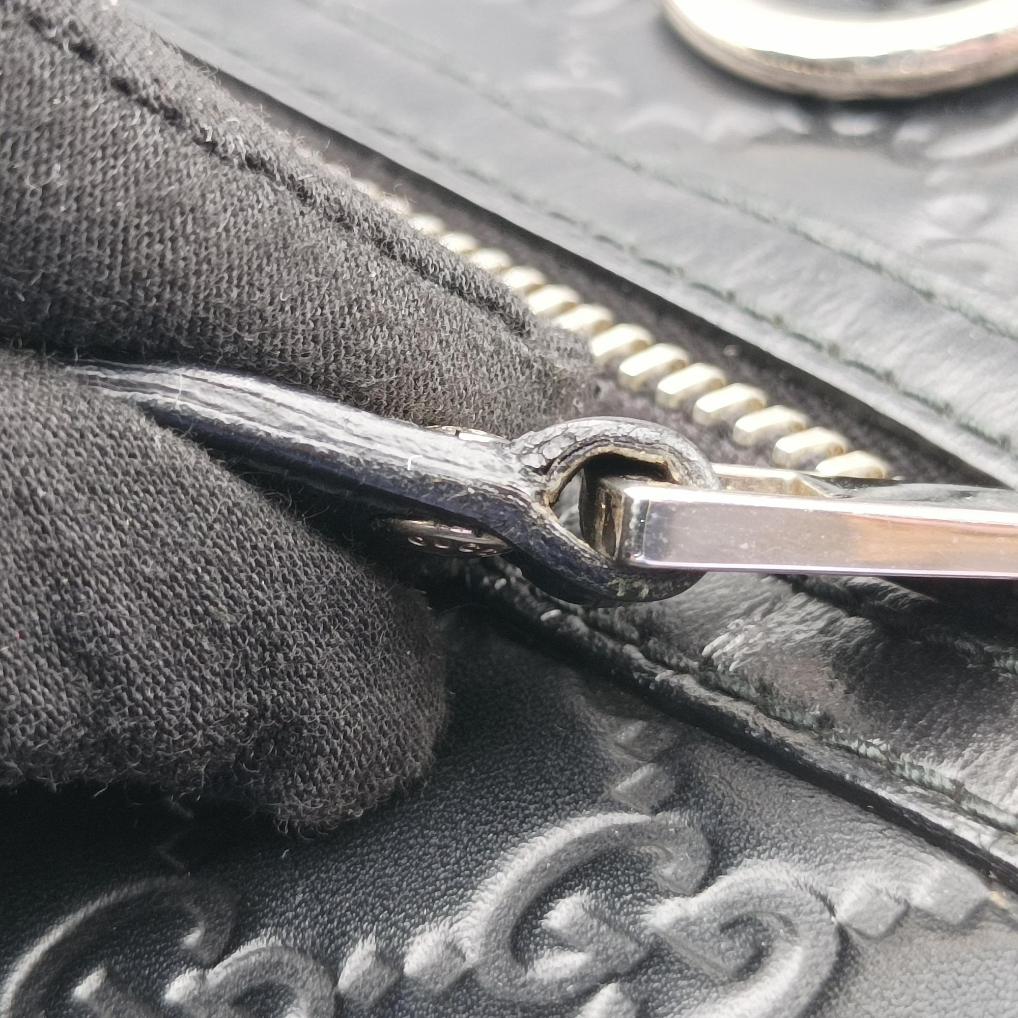 Secondhand Gucci Guccissima Black Leather 246410 handbag | stylenewstar