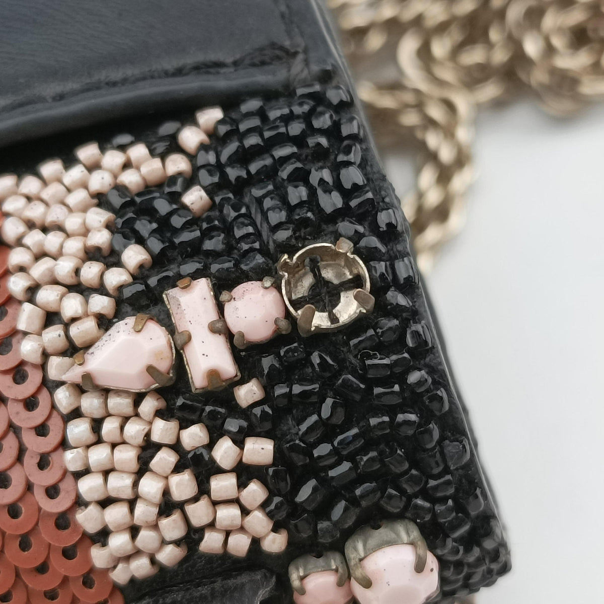 Pre-owned Valentino Glam Lock Multicolor Bead & Sequins Embroidery × Calf Leather  shoulderbag | stylenewstar