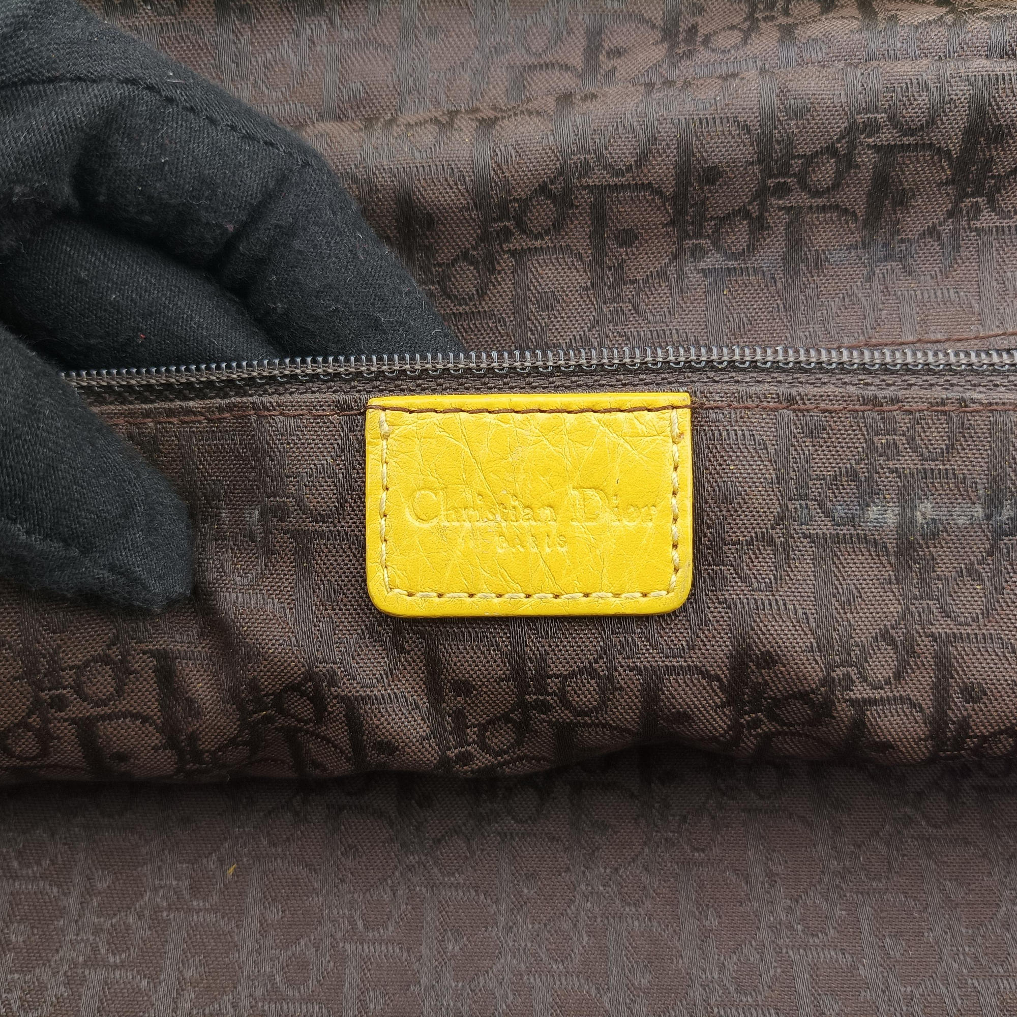 Pre-owned Christian Dior Detective Yellow Leather  handbag | stylenewstar