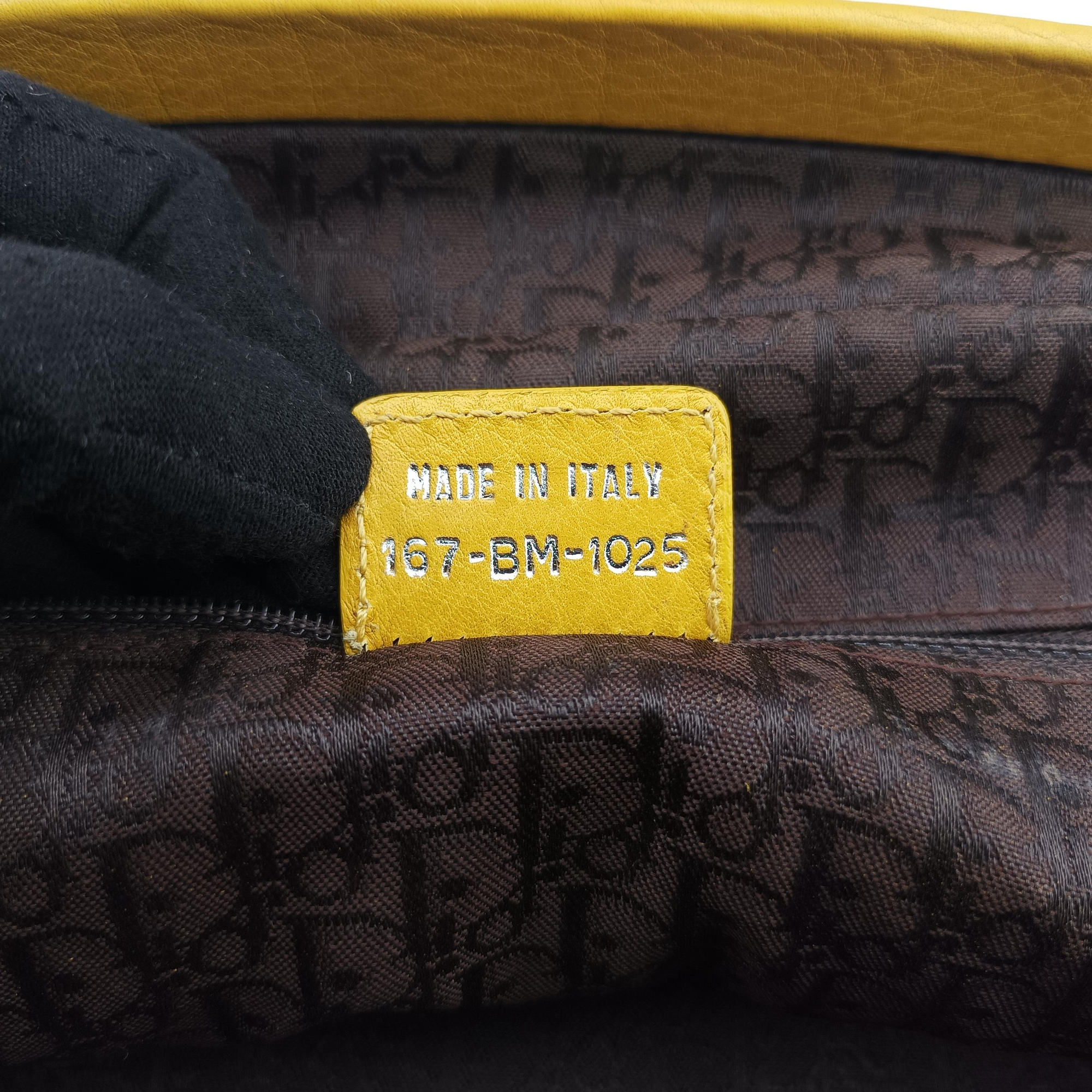 Pre-owned Christian Dior Detective Yellow Leather  handbag | stylenewstar